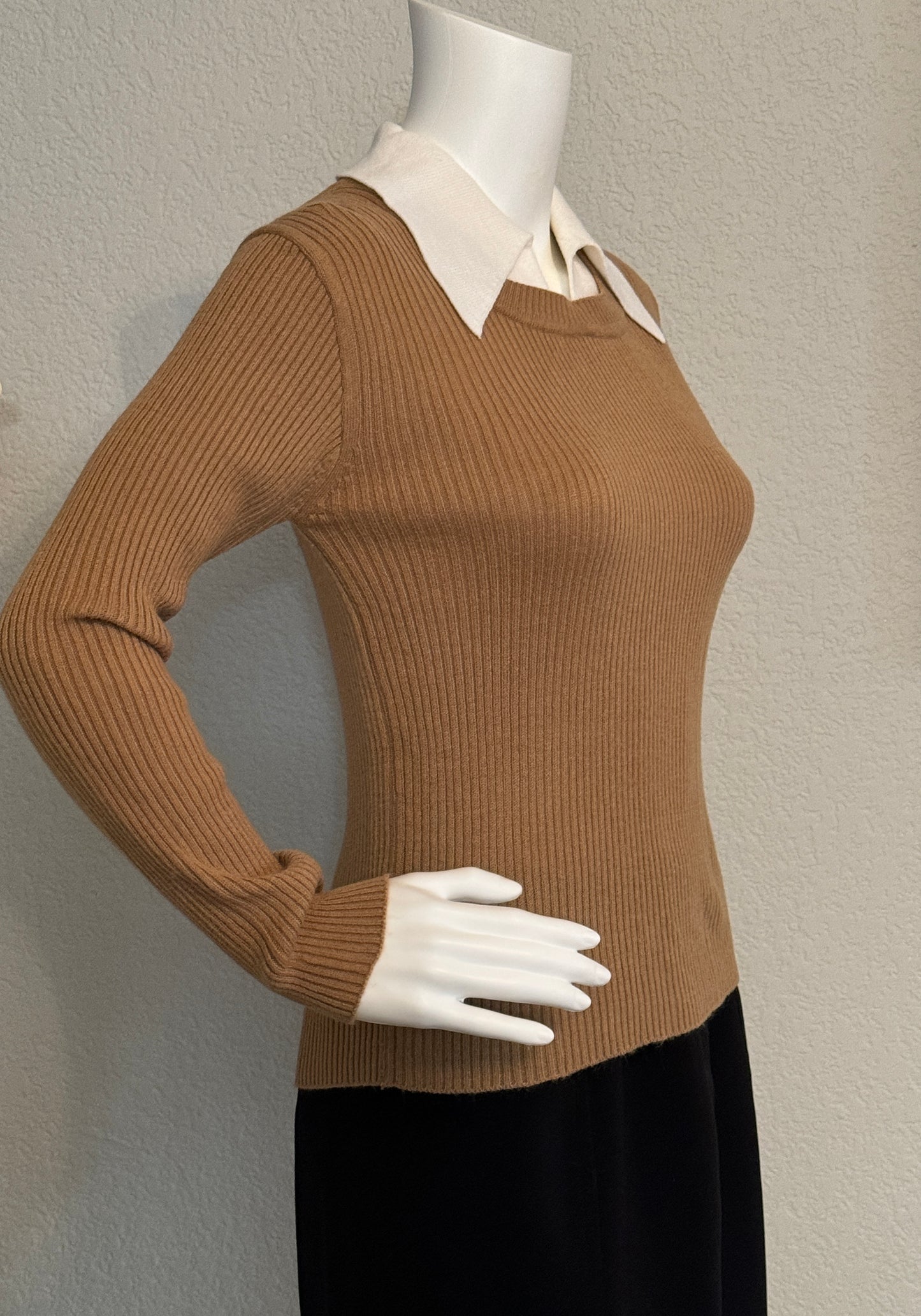 Kimlon Brown Long Sleeve Ribbed Sweater with Off-White Collar