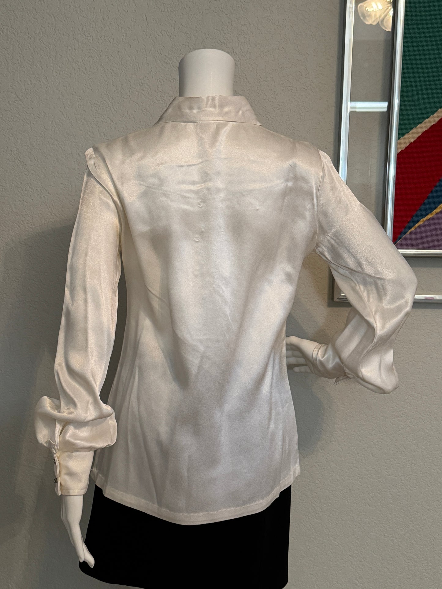 Lady Manhattan White Shiny Long Sleeve Blouse