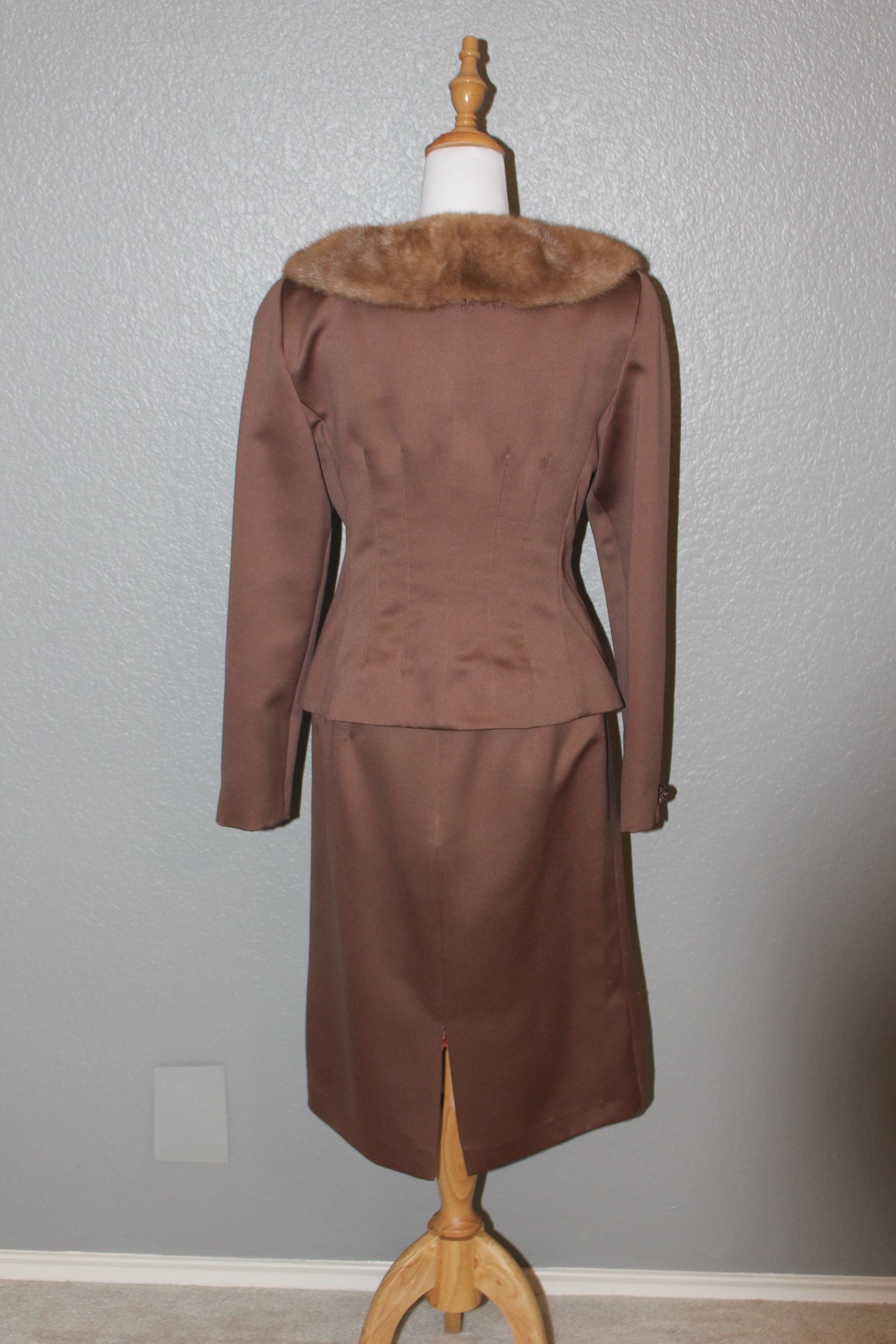 Stunning Vintage Victor Costa Brown Silk Suit with Mink Fur Collar with Jeweled Buttons (S/M)