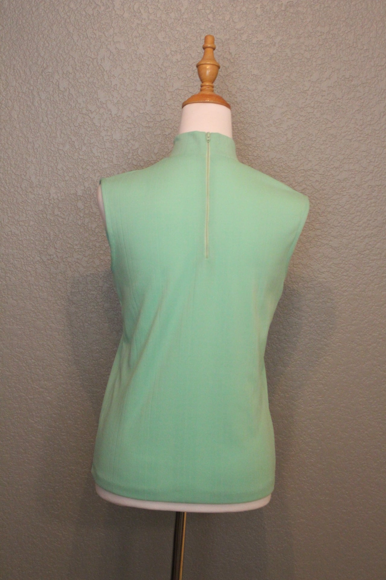Lime Green Short Sleeveless Small High Neck Shirt (SM)