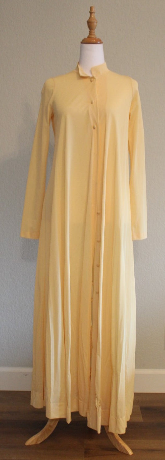 Cream Nylon Nightgown and Robe (XS)