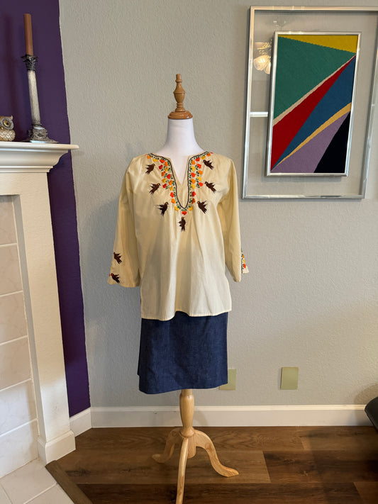 Men Lor Creme Three Quater Length Blouse With Embroidered Birds Accent