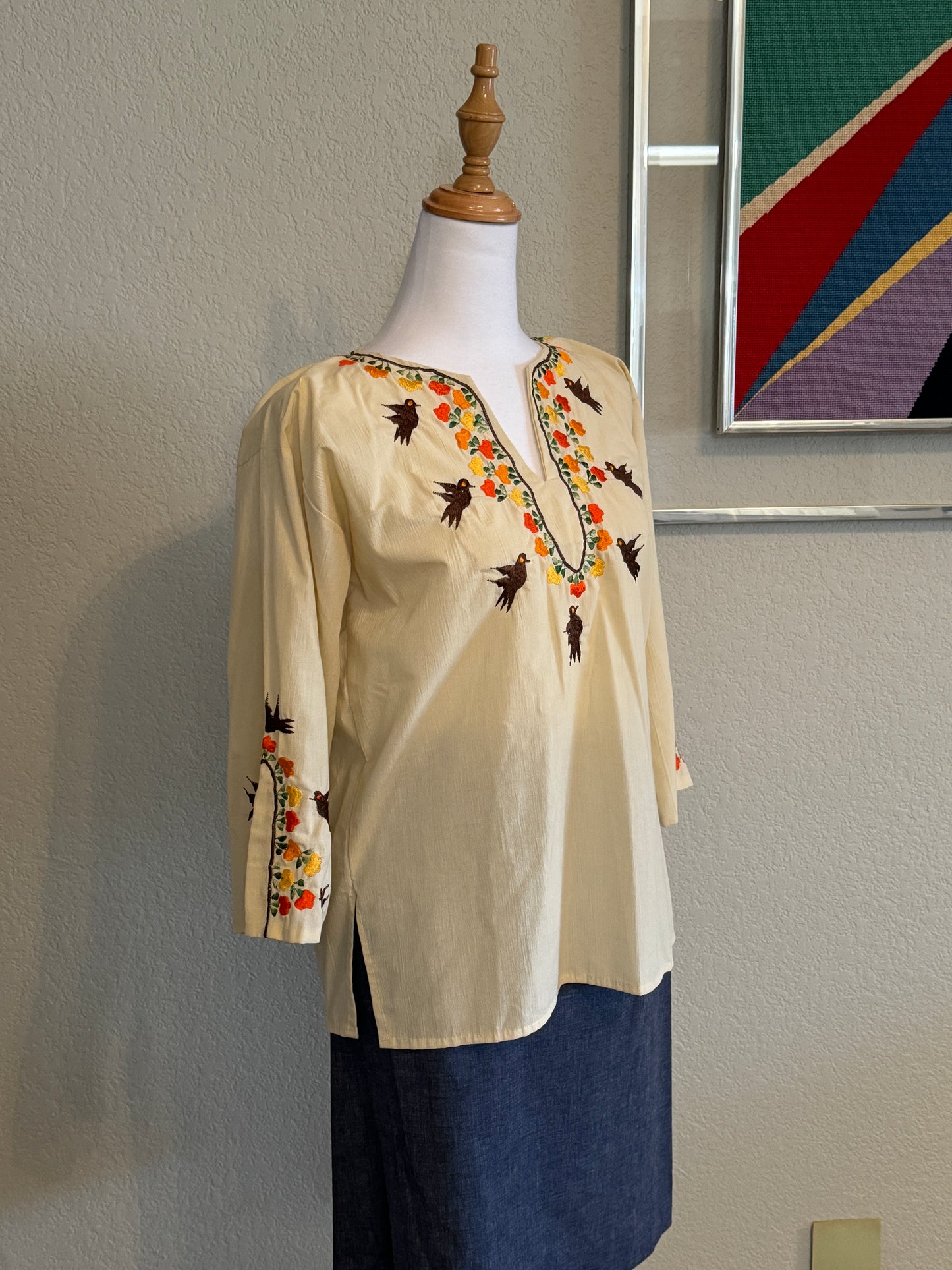 Men Lor  Creme Three Quater Length Blouse With Embroidered Birds Accent