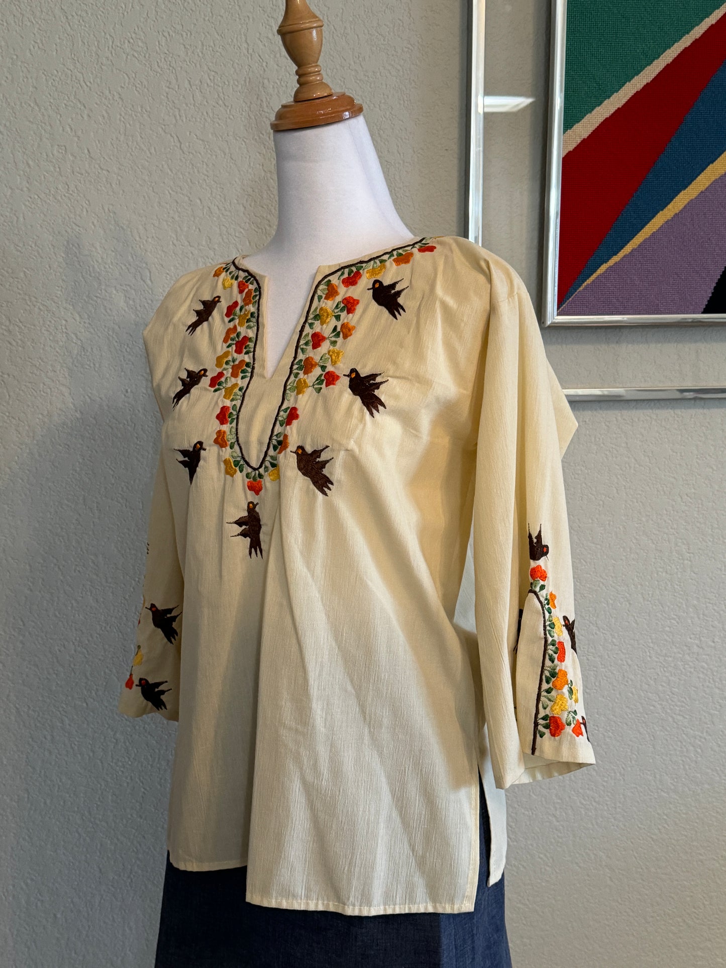 Men Lor  Creme Three Quater Length Blouse With Embroidered Birds Accent