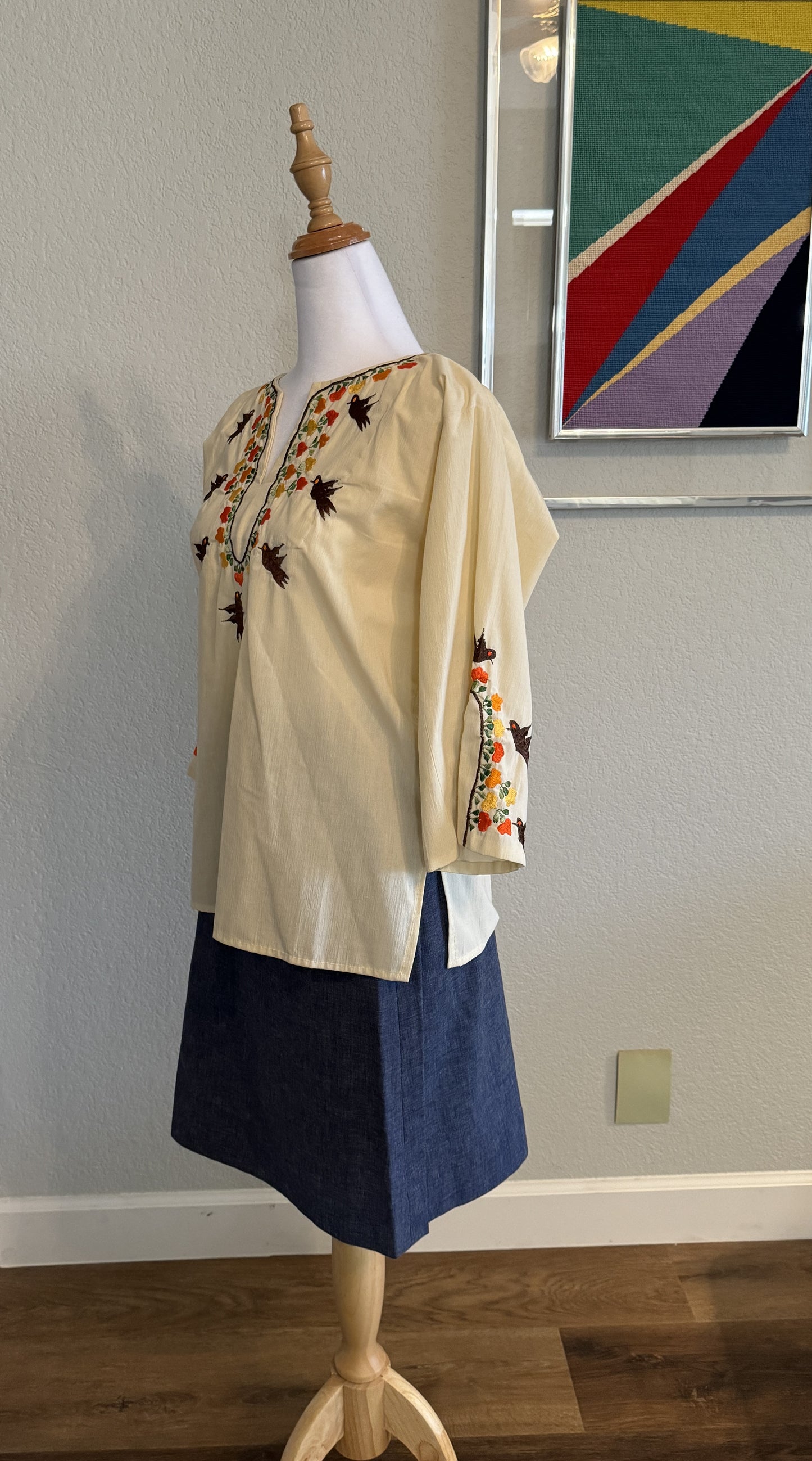 Men Lor  Creme Three Quater Length Blouse With Embroidered Birds Accent