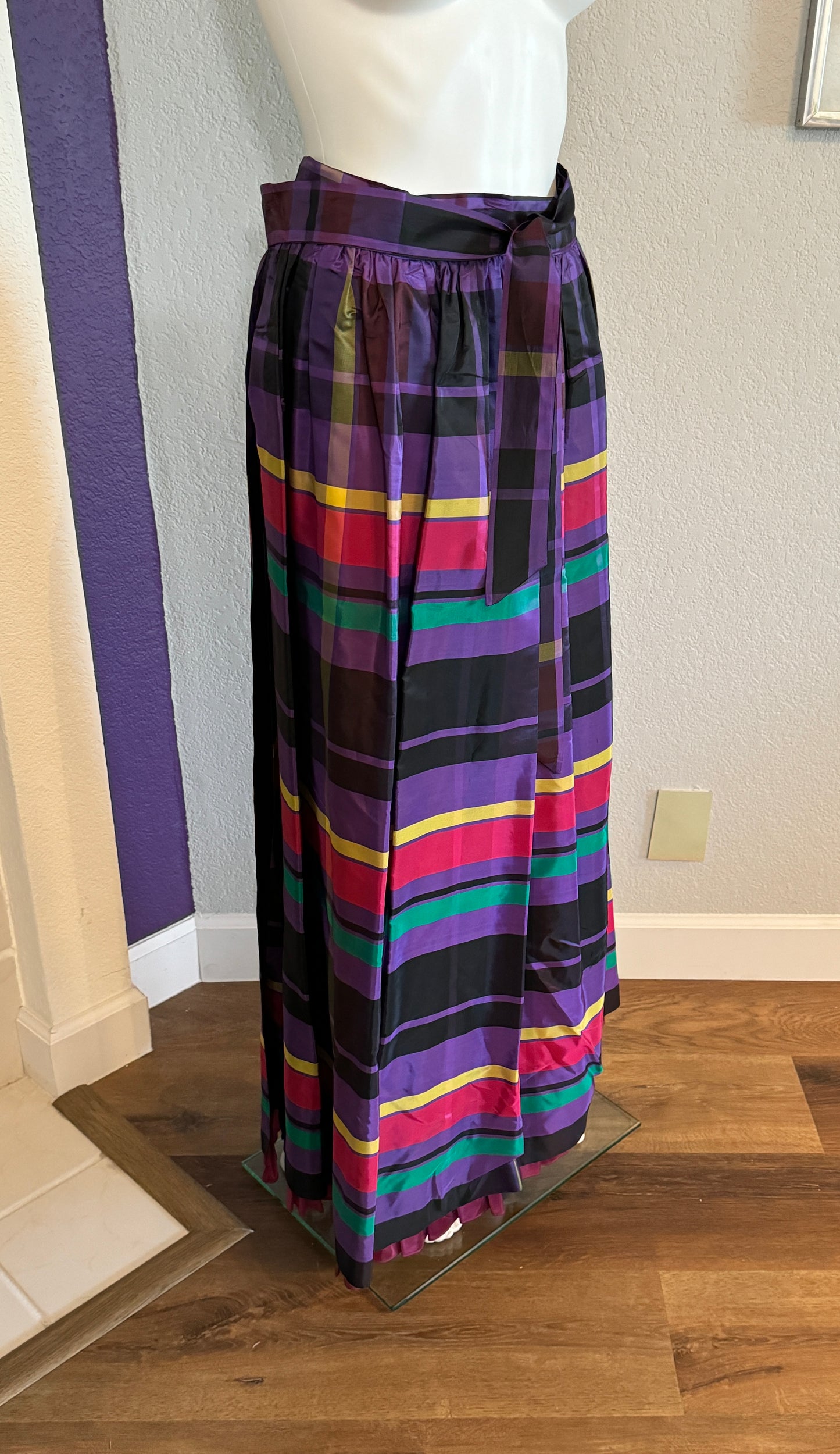 Ellen Tracy Plaid Taffeta Long Wrap Skirt (SM) ILGWU Union Made