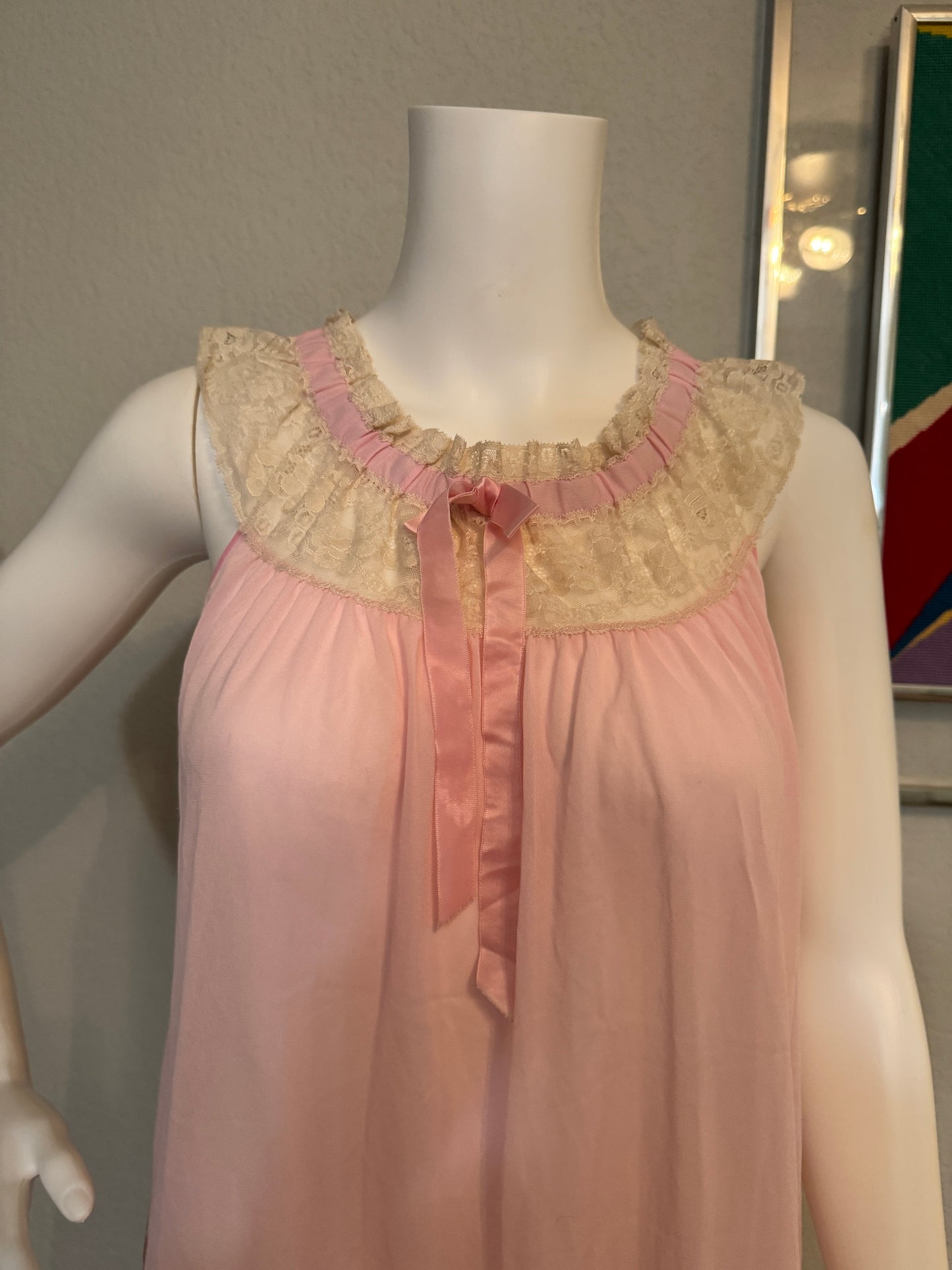 Hollywood Vassarette Sheer Pink Nightgown (Small)