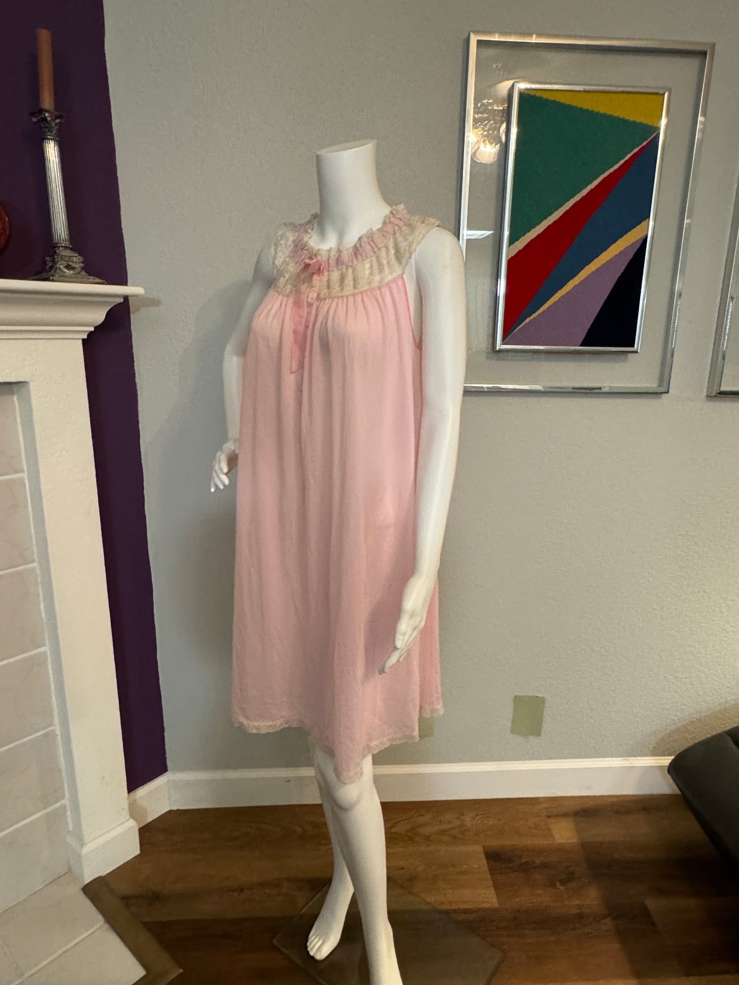 Hollywood Vassarette Sheer Pink Nightgown (Small)