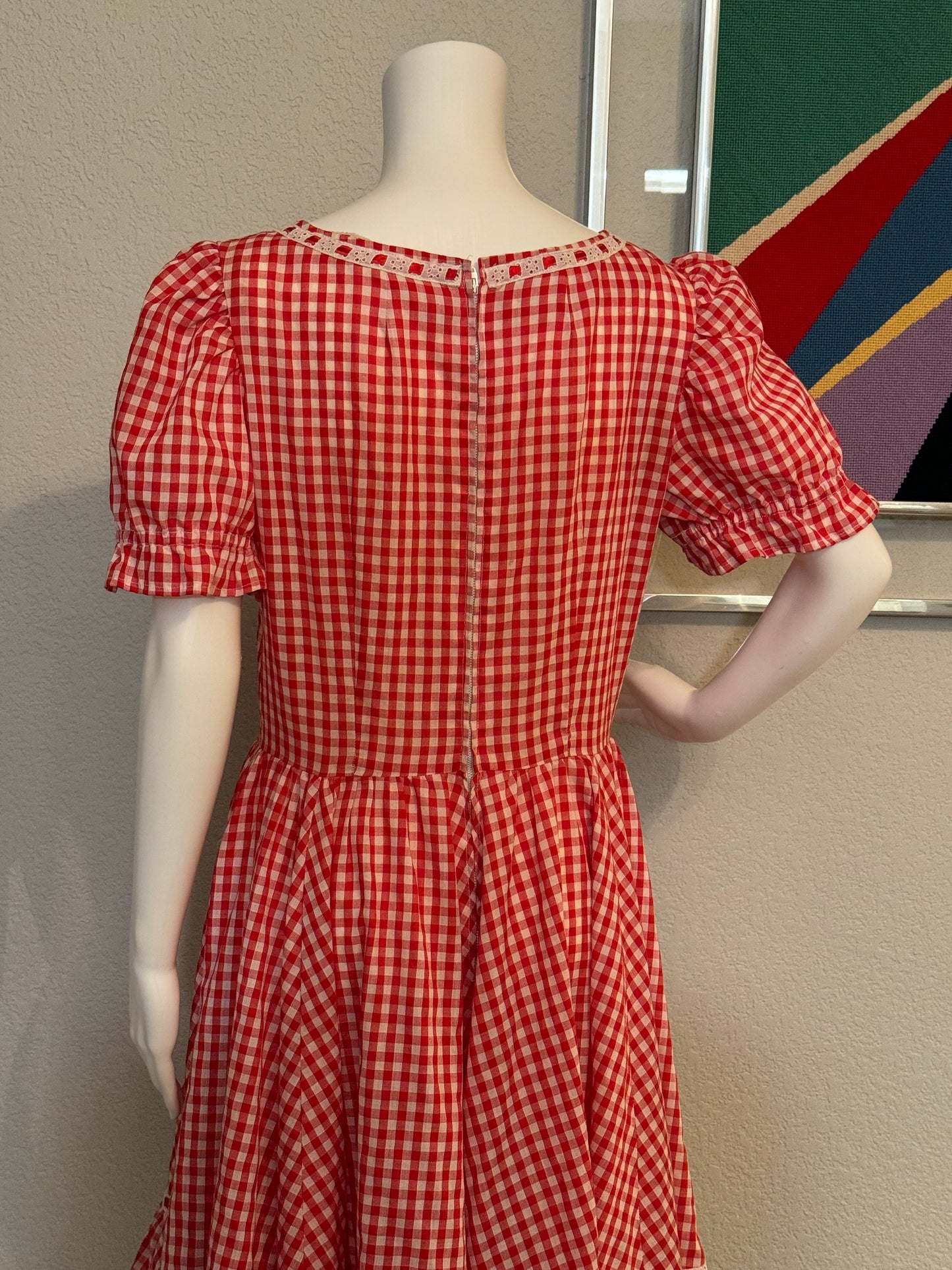 Vintage Red Plaid / Gingham Patterned Short-Sleeve Dress