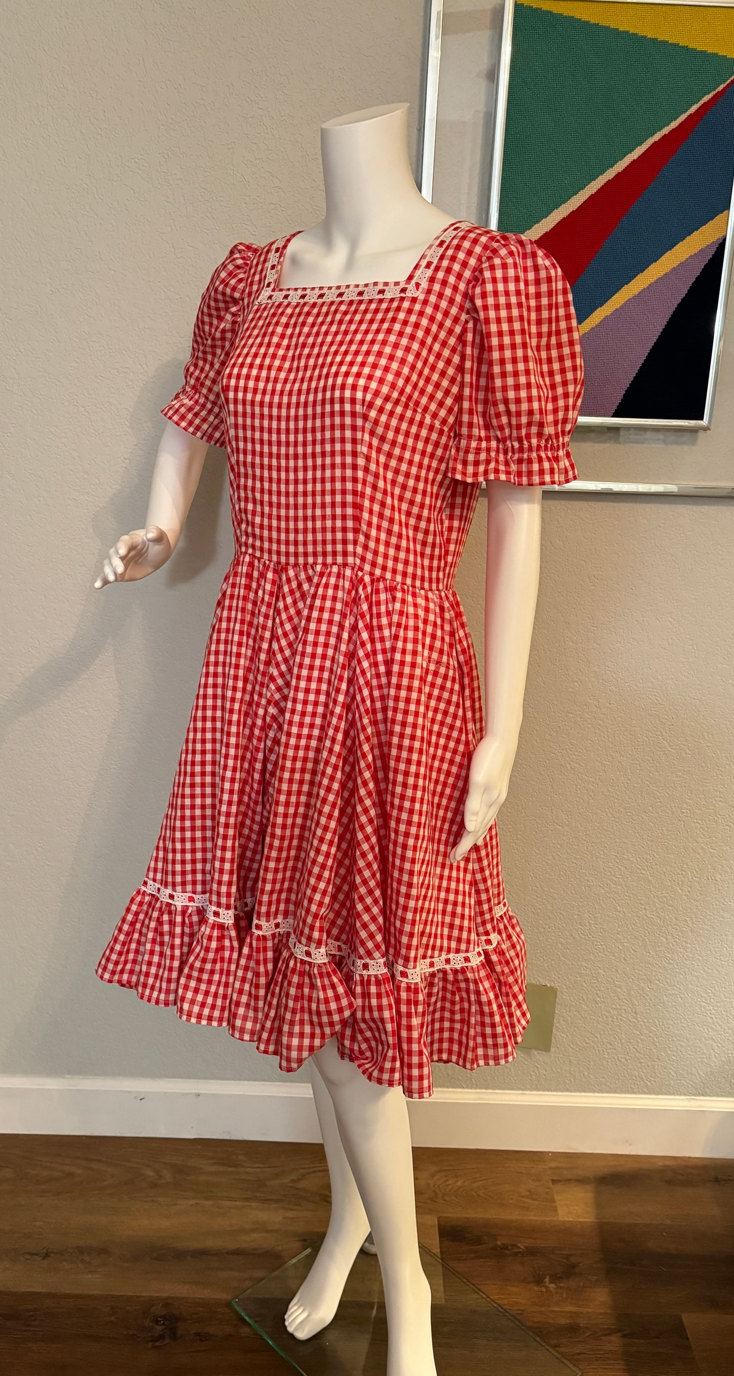 Vintage Red Plaid / Gingham Patterned Short-Sleeve Dress