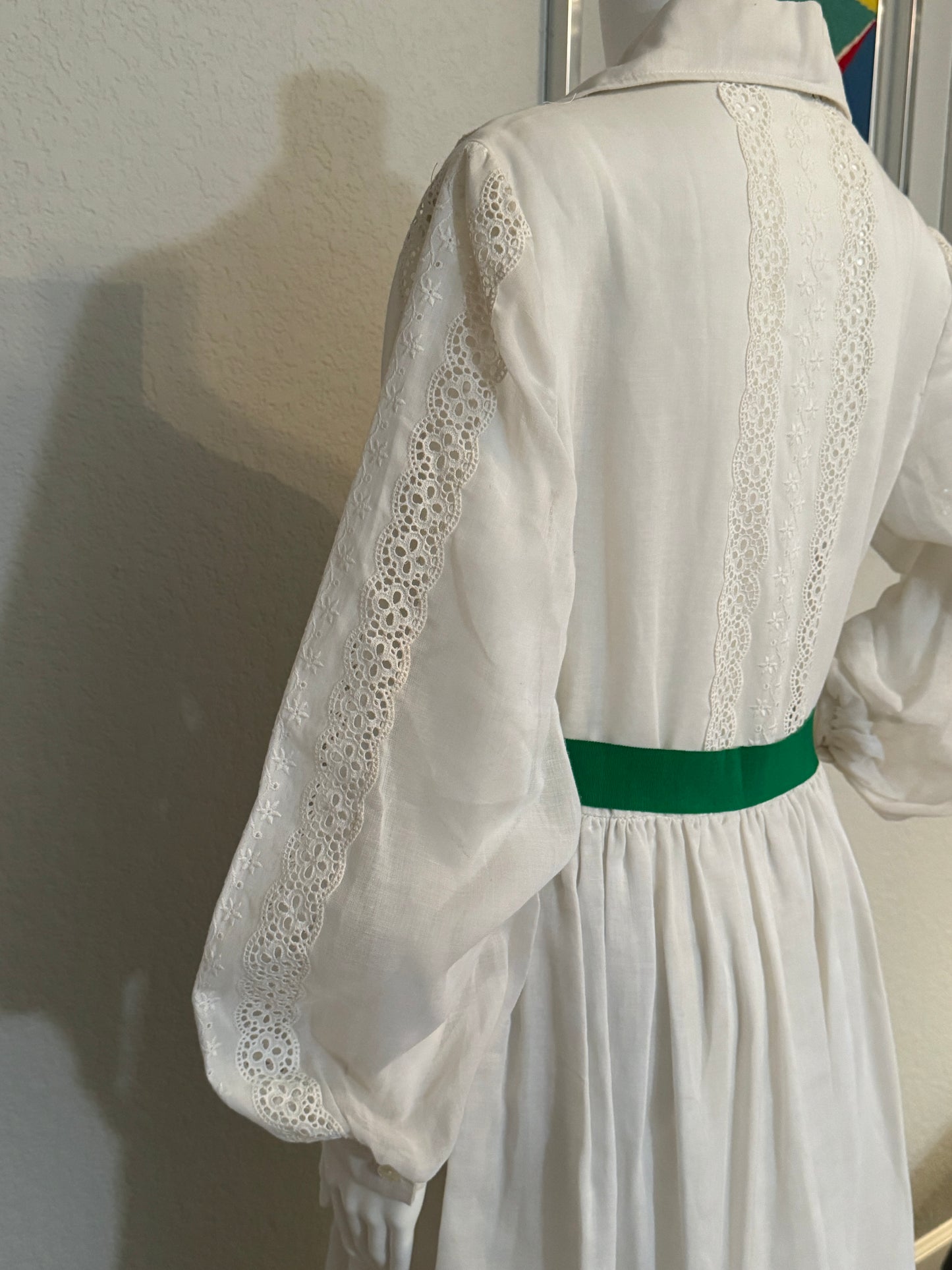 The Gilberts for Tally New Nork White Dress with Green Accent Belt