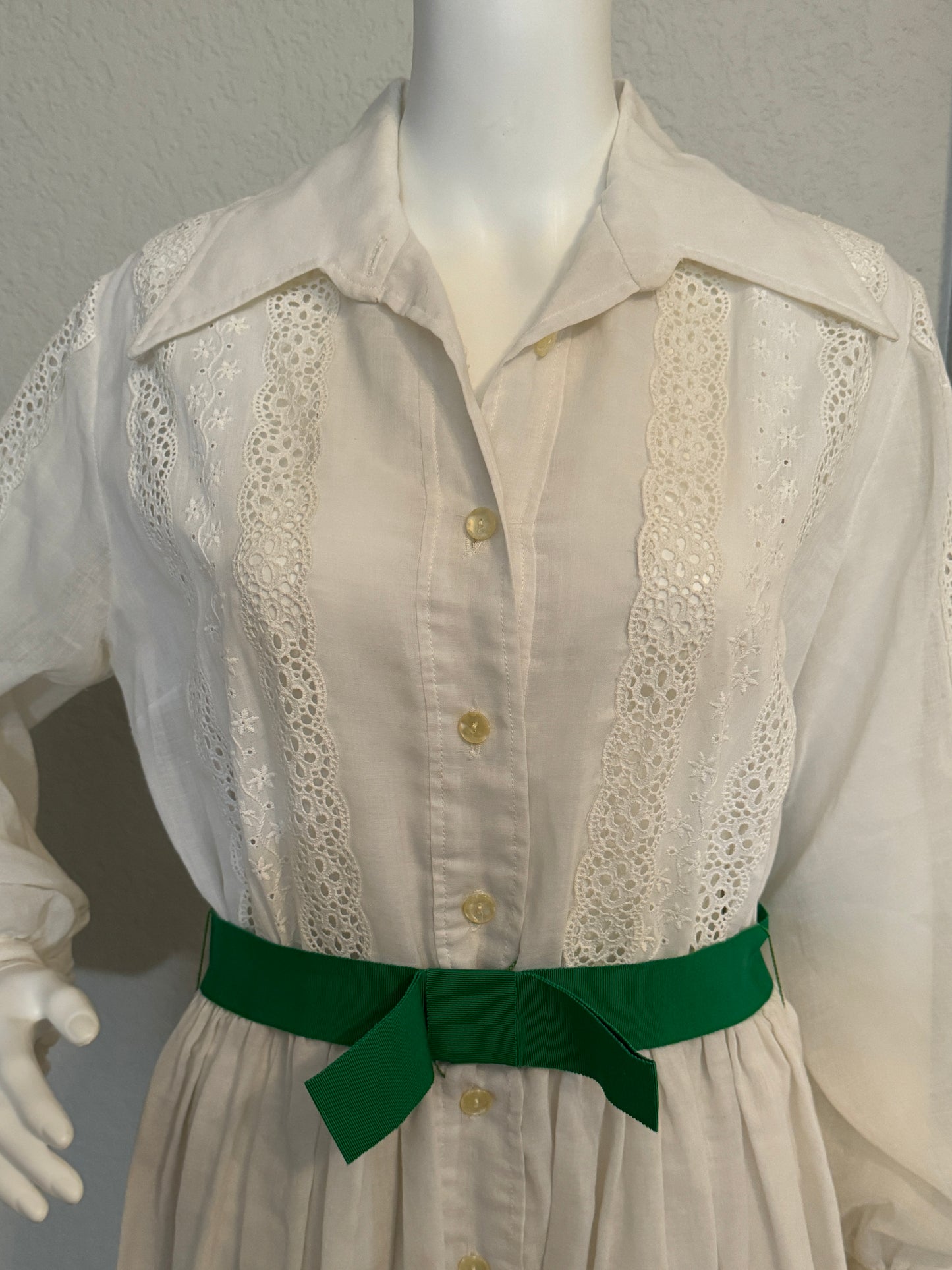 The Gilberts for Tally New Nork White Dress with Green Accent Belt