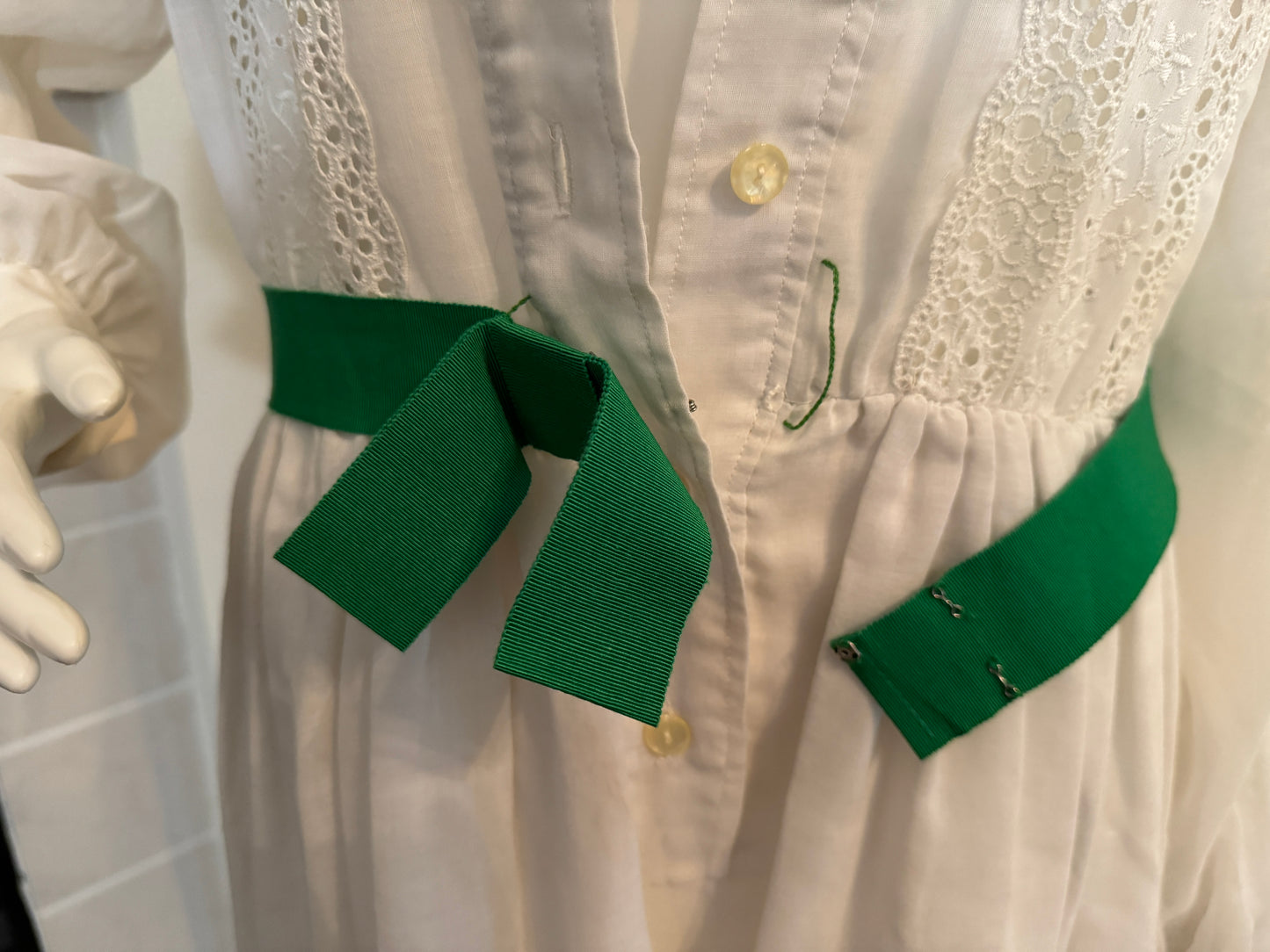 The Gilberts for Tally New Nork White Dress with Green Accent Belt