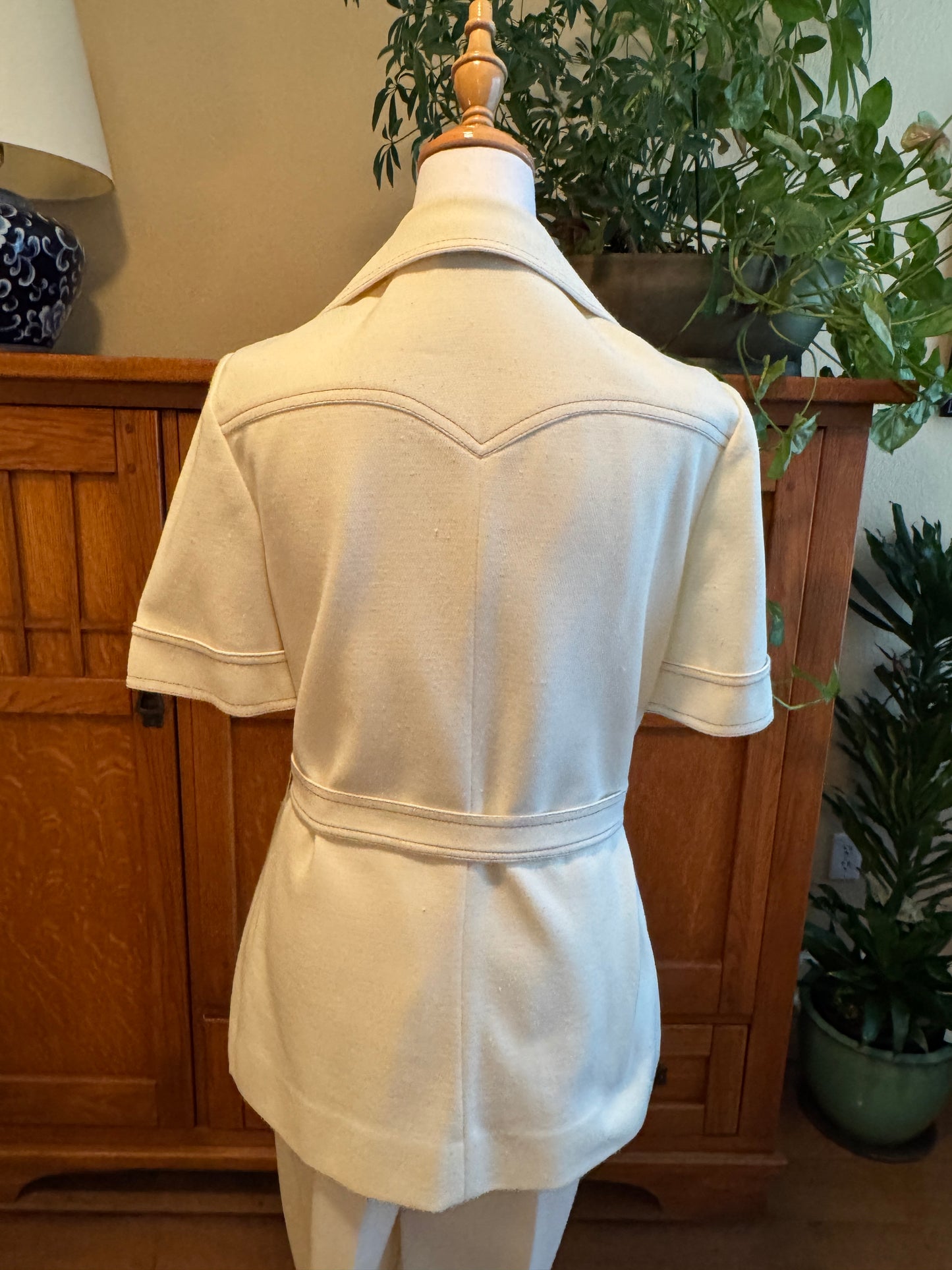 Vintage Act III Vintage Off-White Safari Jacket & Wide Leg Pants Set, Union Made, Belted, 5 Buttons, Chest Pockets, Polyester, 1970s
