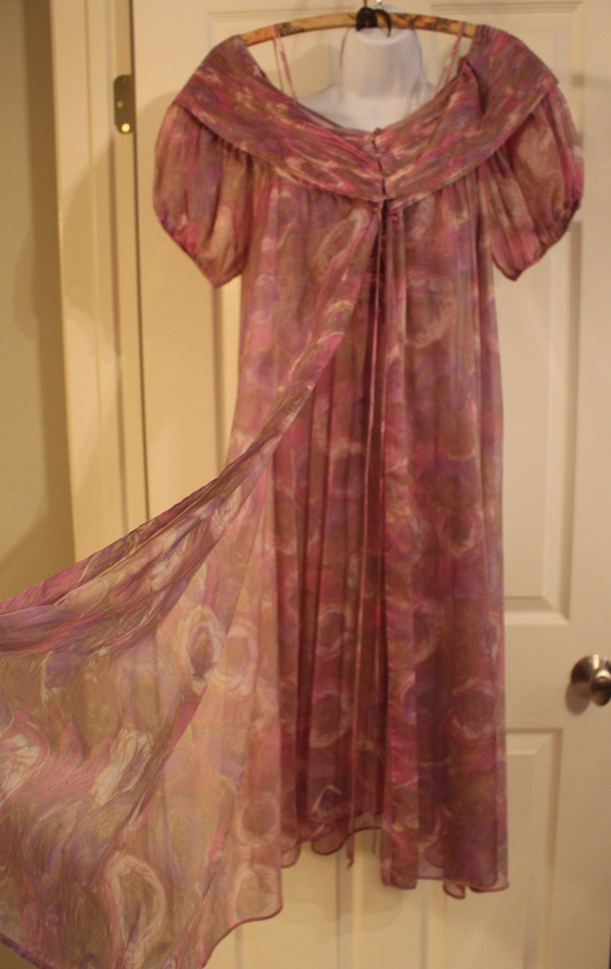 Eyeful by the Flaums 1960s Vintage Nightgown and Robe Set (XS)Vintage 30