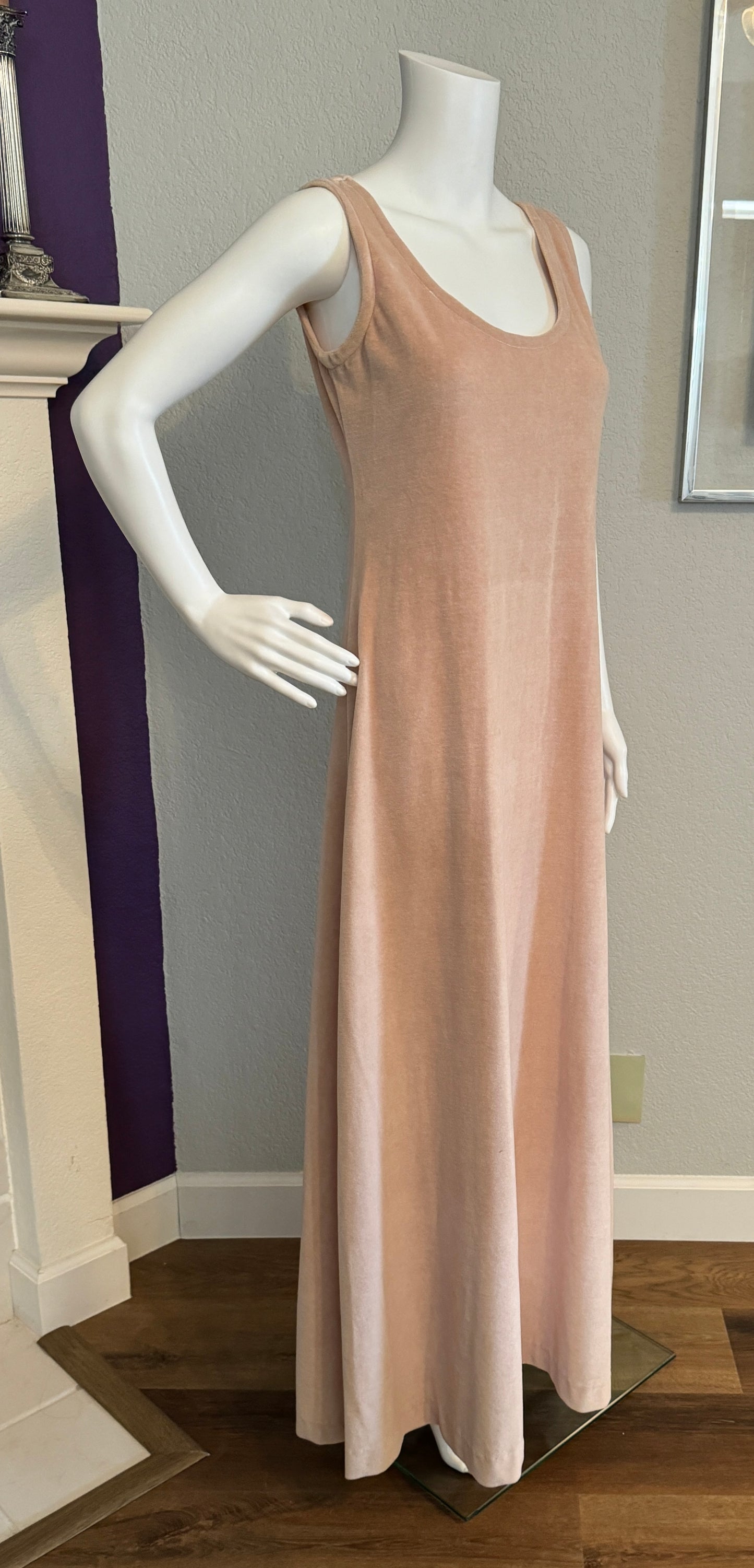 Jolie Two Pink / Creme Designer Valore Style Sleeveless Casual Dress