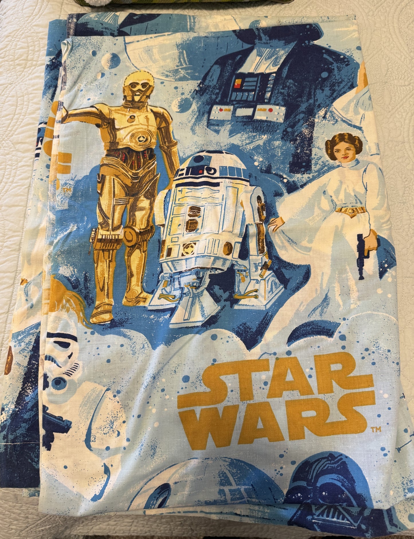 Star Wars Two Twins Vintage Sheet Sets from the 1970s (2-Flat Sheets, 2-Fitted Sheets, 2- Pillow Cases)