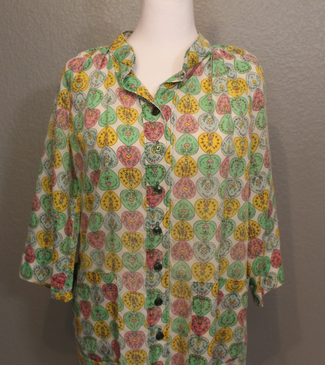 Mid Sleeve Off White Cotton Flower Shirt with Pastel Pink, Green, Yellow, Blue Hearts