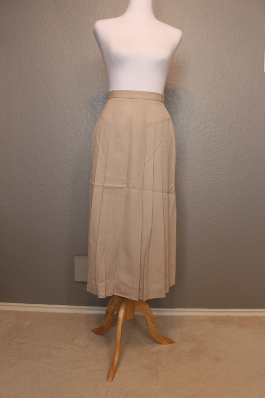 Condor Khaki Long Pleated Skirt Size: 3/4