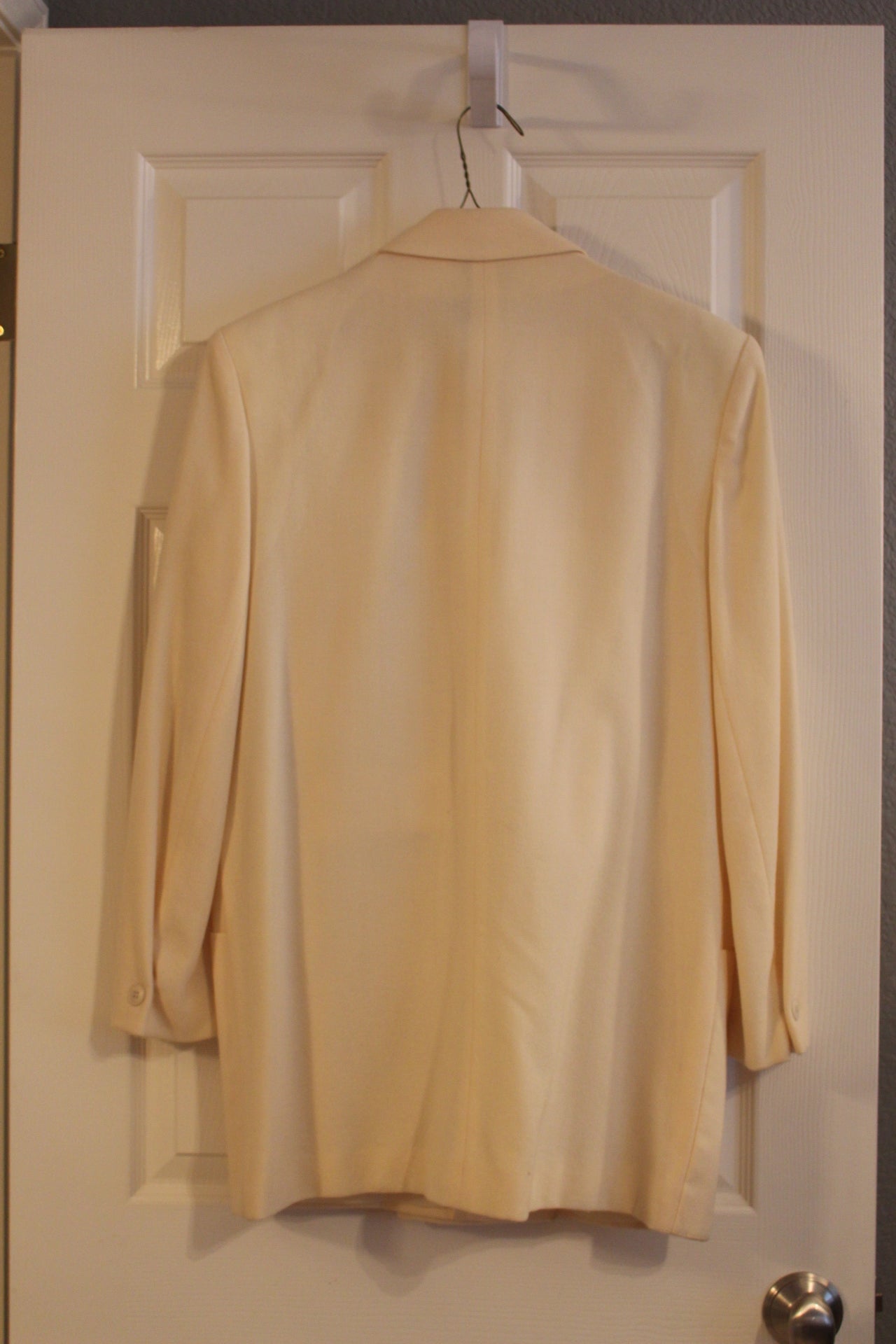 Spitalnick Off White Wool Jacket and Pants, size 10