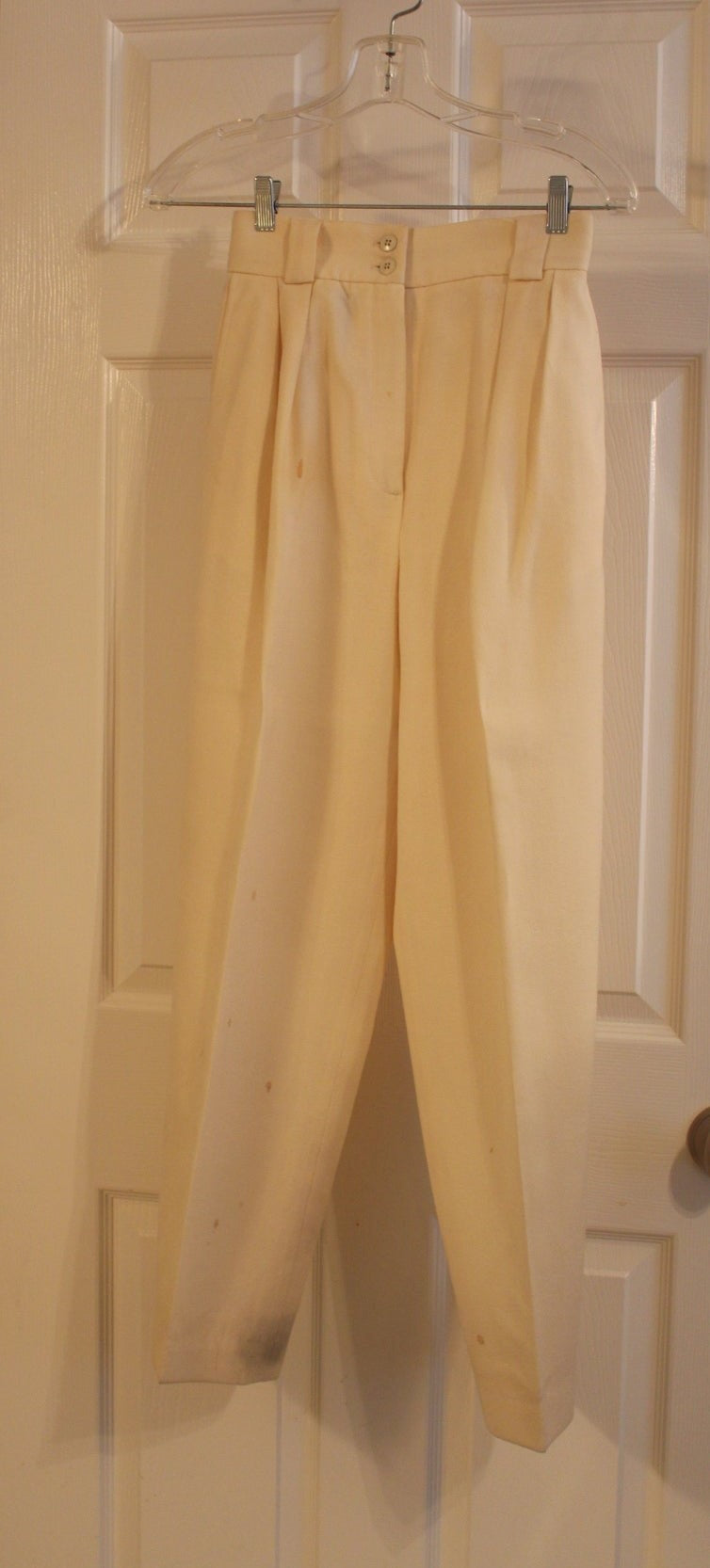 Spitalnick Off White Wool Jacket and Pants, size 10