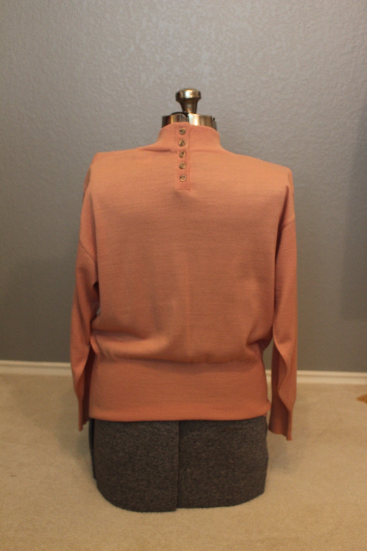 Mondi Cashmere Sweater made in Germany - Size 40, USA Size 8