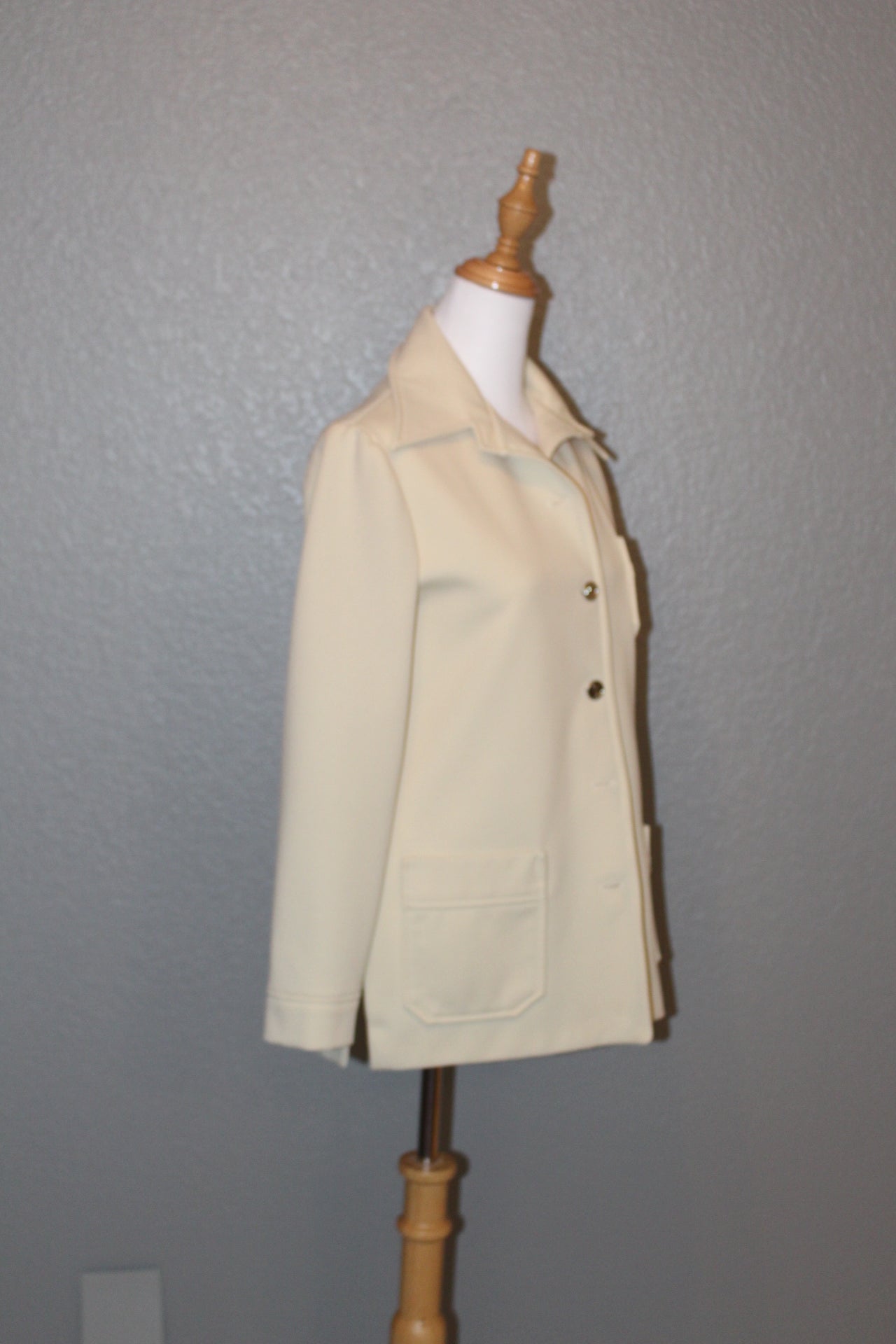 Creme Colored Cotton Long Sleeve 70's jacket