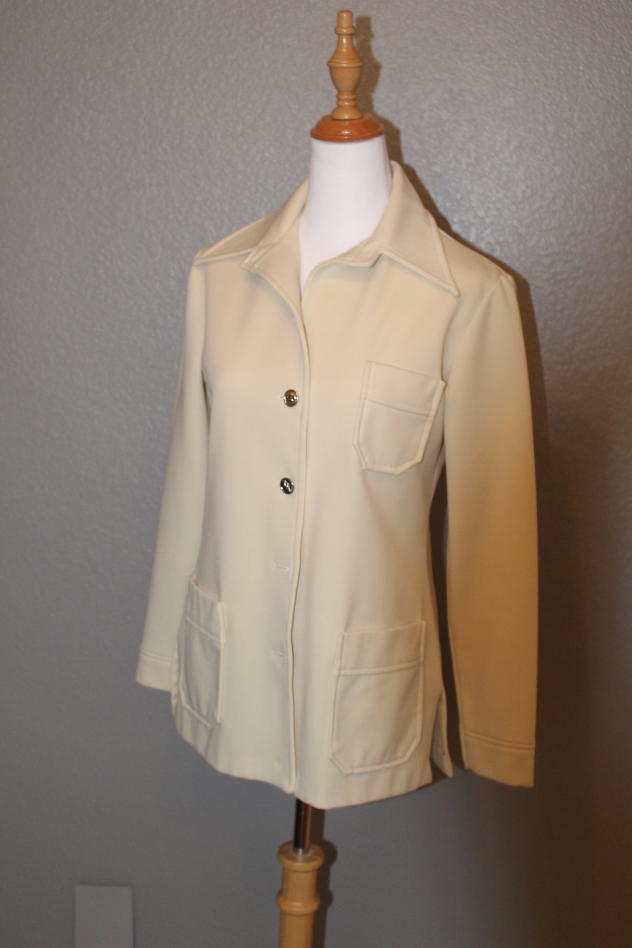 Creme Colored Cotton Long Sleeve 70's jacket