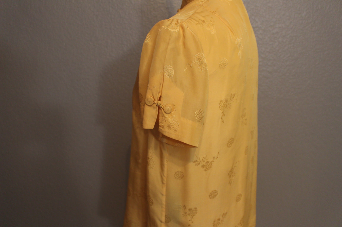 Royal Crown Embossed Yellow Silk Pants, Shirt and Jacket 100% Silk - Small (SM)