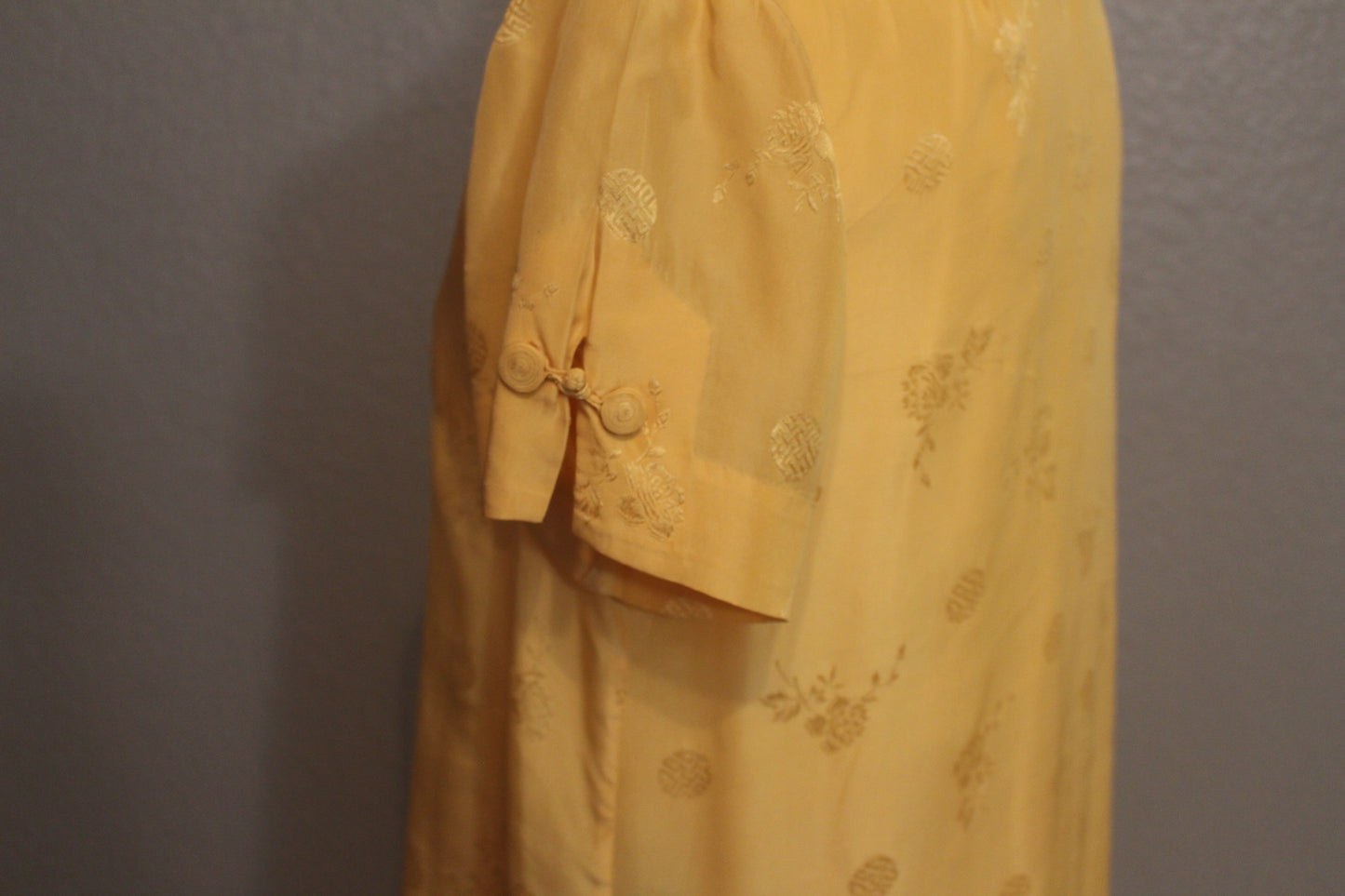 Royal Crown Embossed Yellow Silk Pants, Shirt and Jacket 100% Silk - Small (SM)