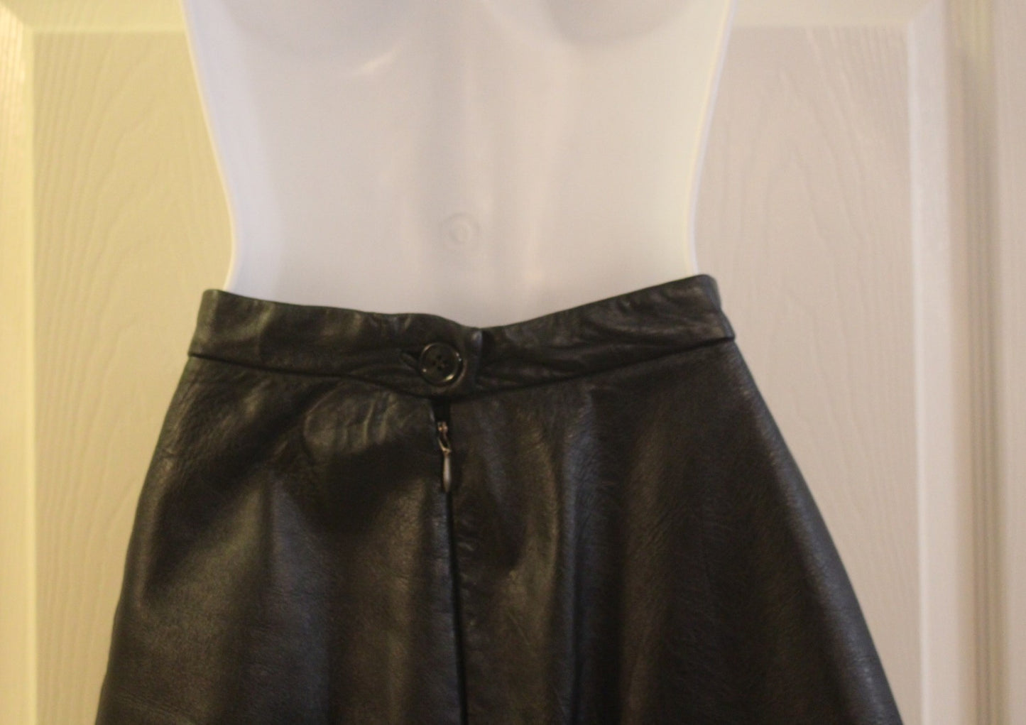 Roger Van S   70s Black Leather A" Line Skirt