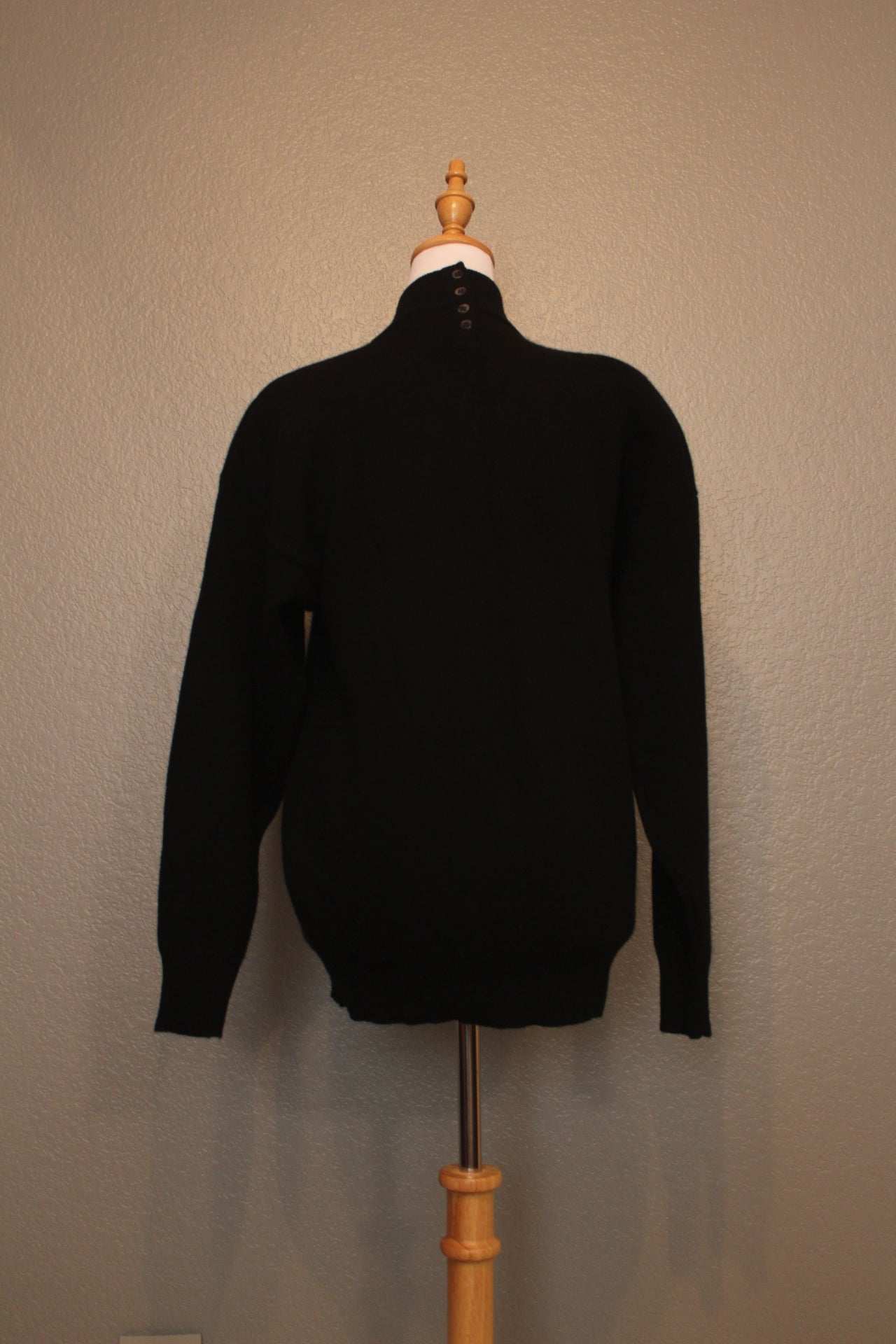 Vintage Neiman Marcus Black Long Sleeve Cashmere Sweater - Size Small (S)