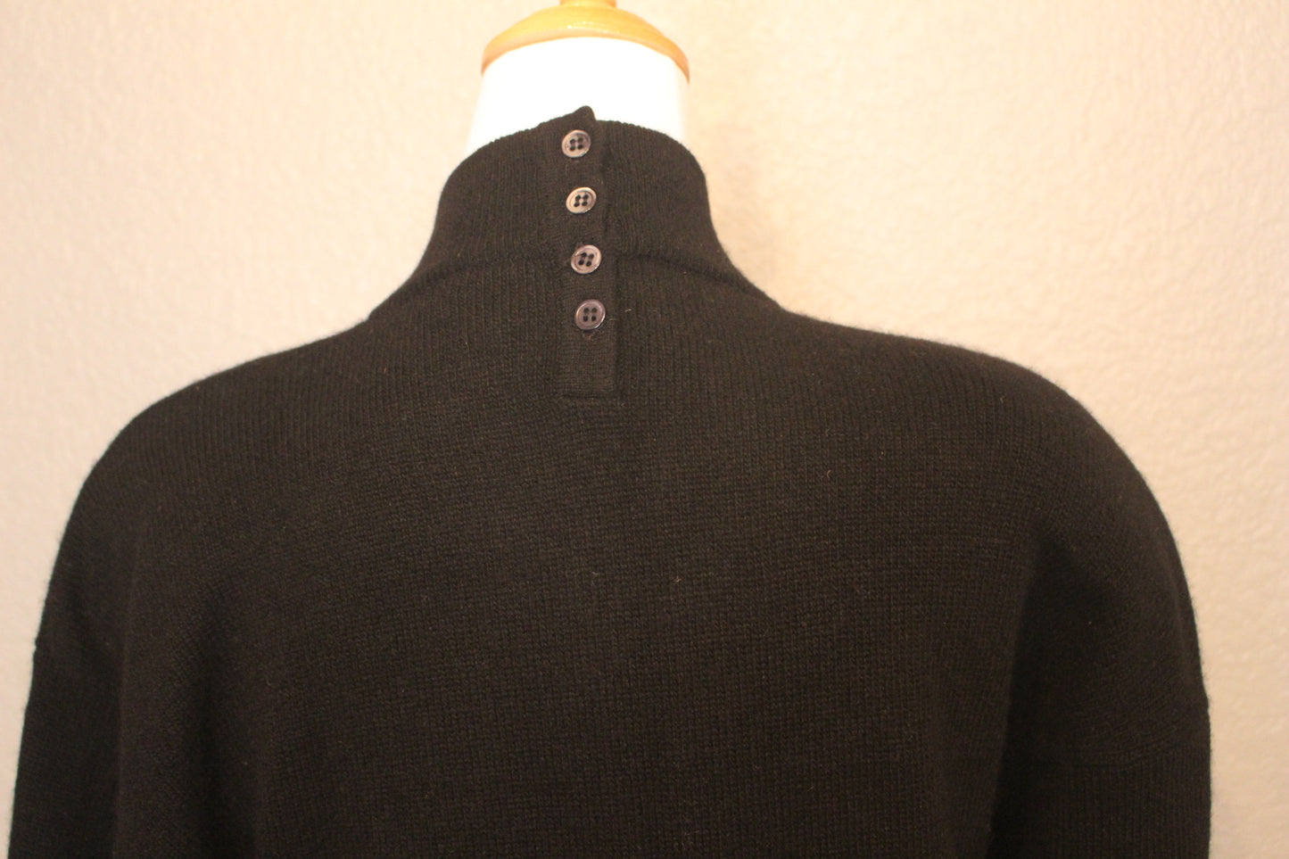 Vintage Neiman Marcus Black Long Sleeve Cashmere Sweater - Size Small (S)