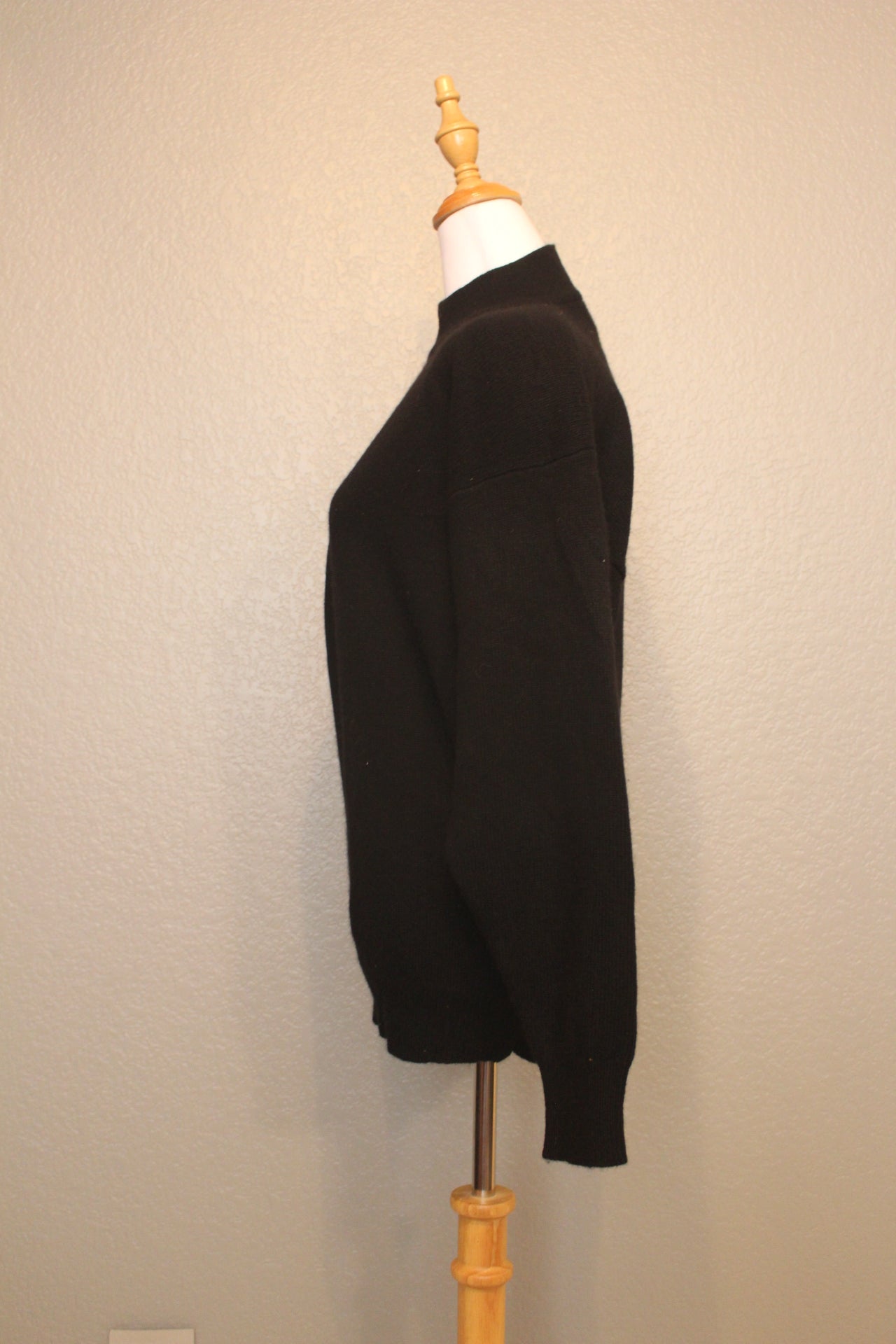 Vintage Neiman Marcus Black Long Sleeve Cashmere Sweater - Size Small (S)