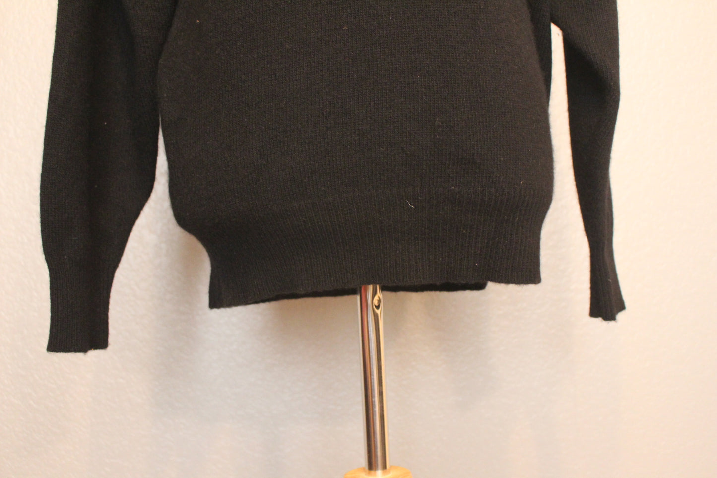 Vintage Neiman Marcus Black Long Sleeve Cashmere Sweater - Size Small (S)