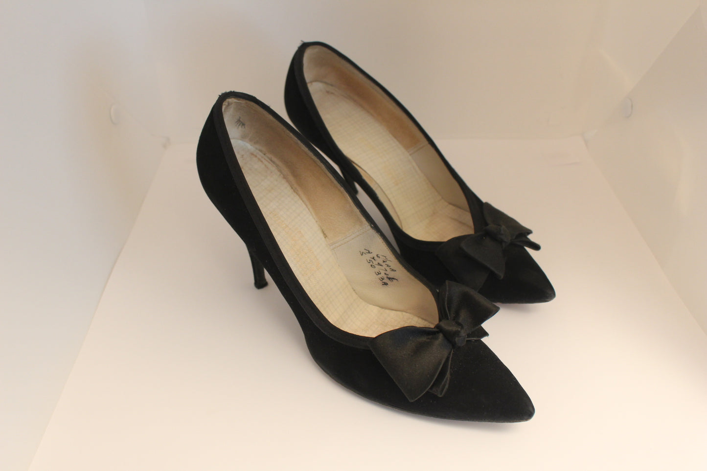 Black Designer Heels with Bow Tie, 6.5", AA