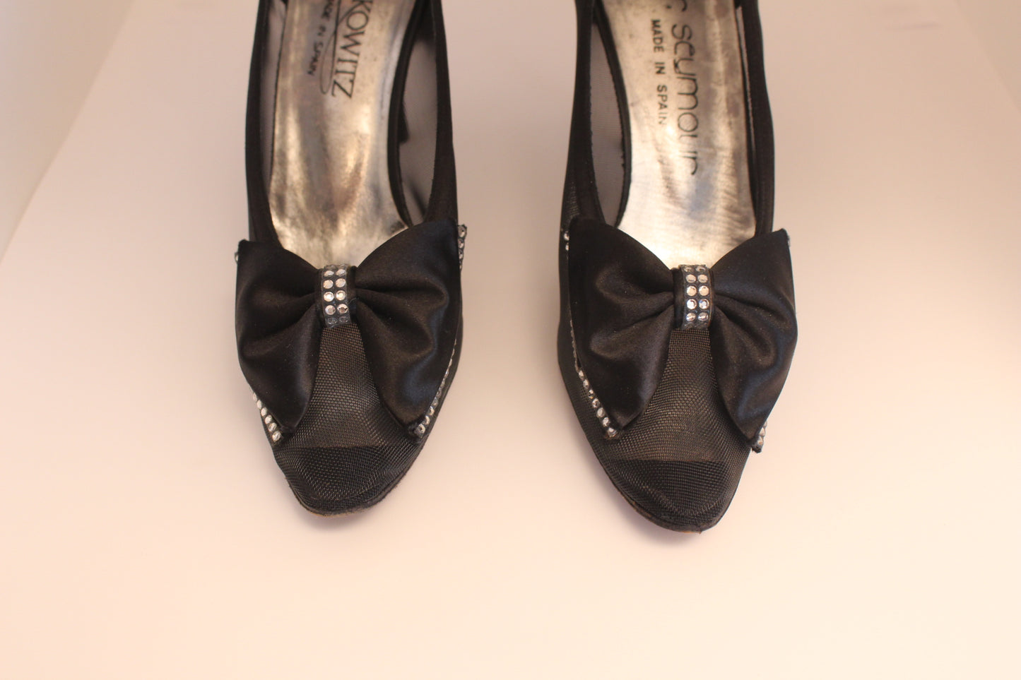 Sakowitz Black Formal Cocktail Shoes with Mesh Sides and Bows, Size 7