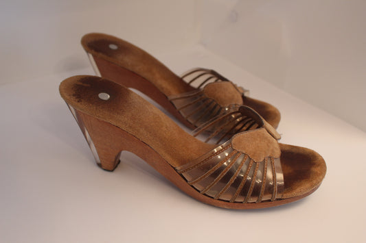 Brown 70's butterfly clog shoes, Size 7.