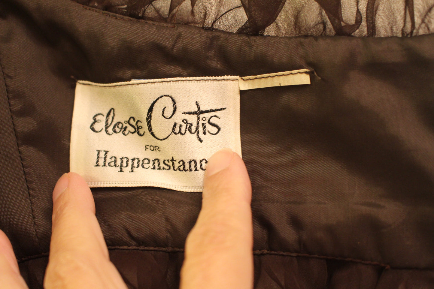 Eloise Curtis for Happenstance, V-Neck Short top and Skirt (XS)