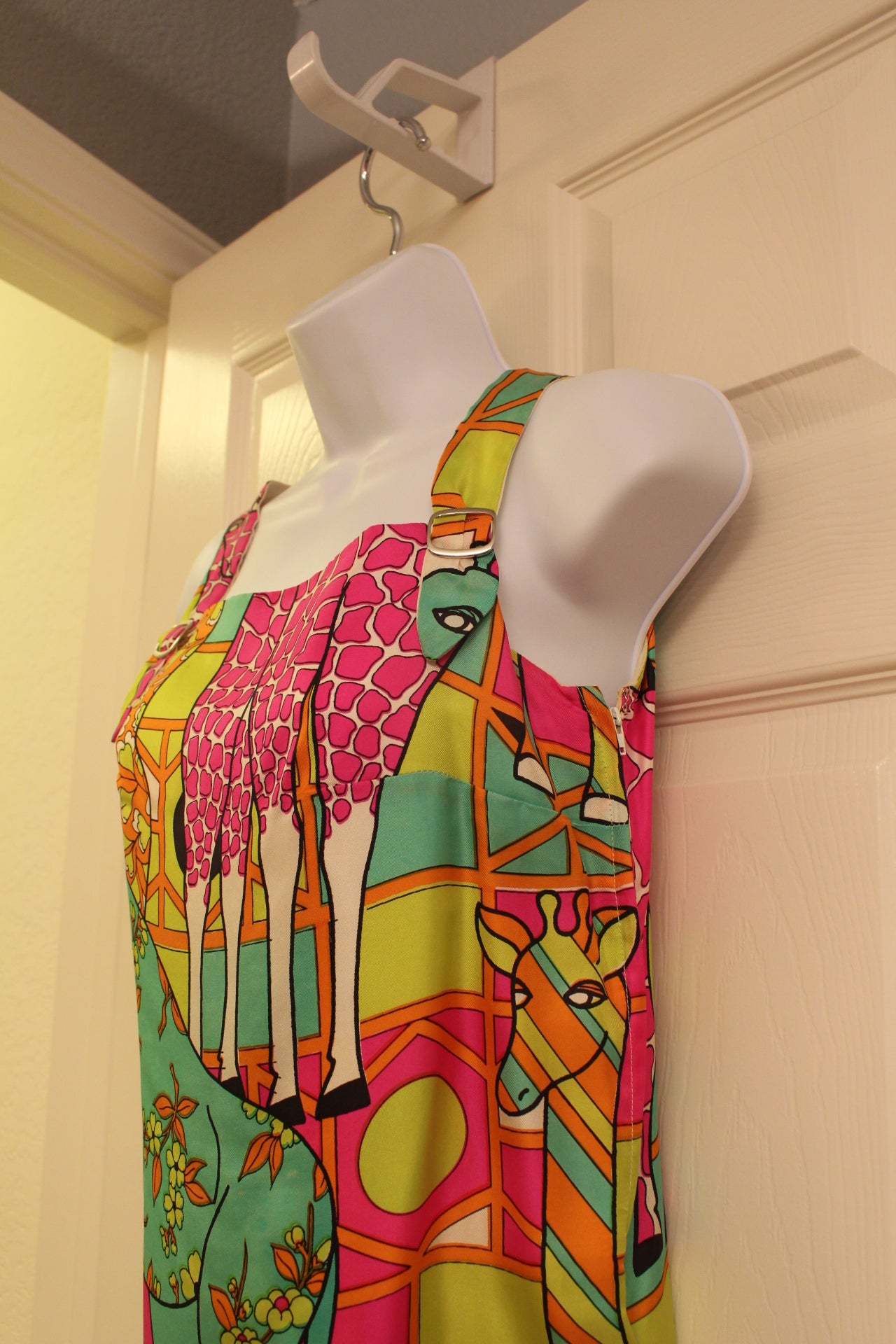 Donna Leonard "Rare" Designer Giraffe Colorful Sleeveless Tank Dress (XS)