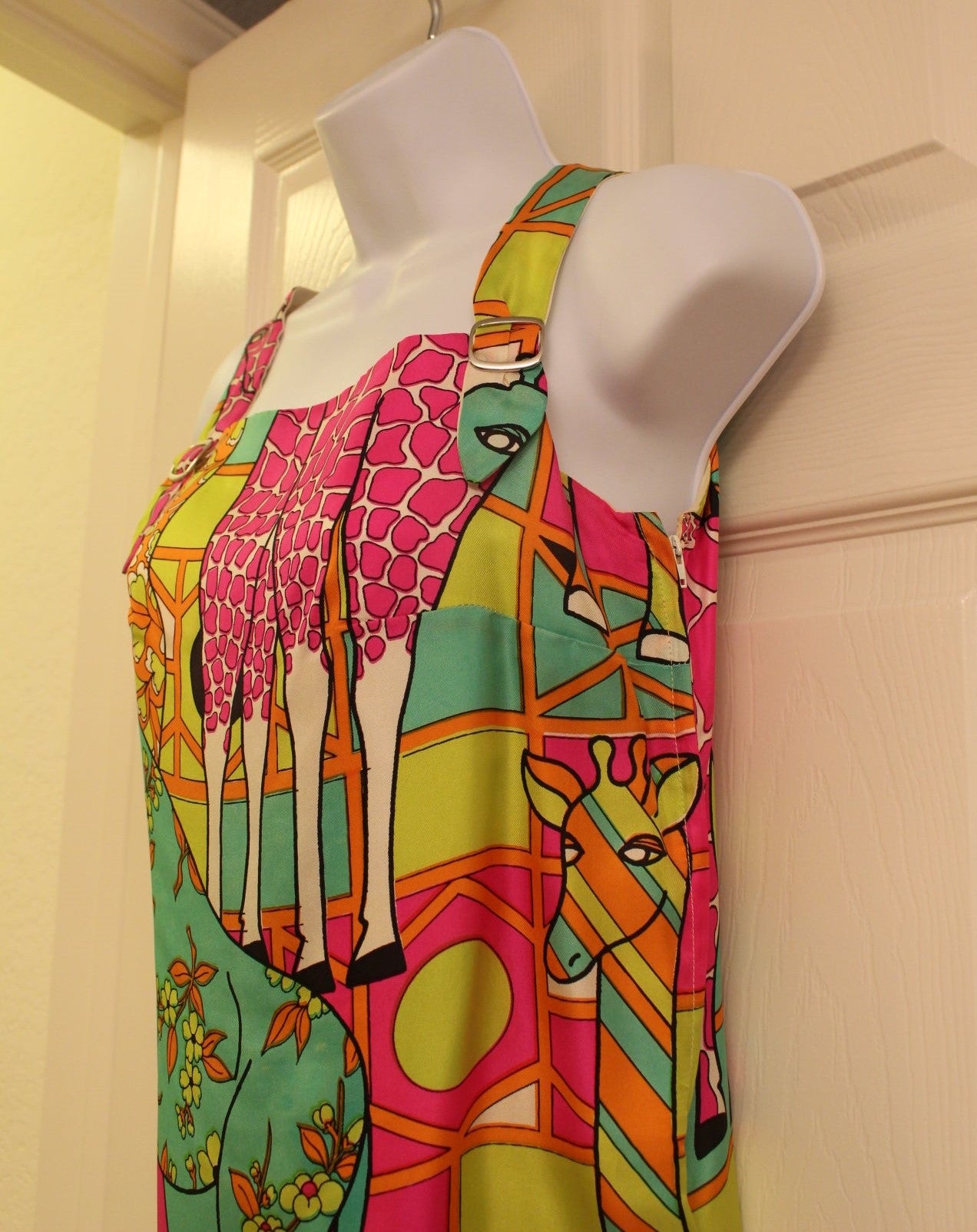 Donna Leonard "Rare" Designer Giraffe Colorful Sleeveless Tank Dress (XS)