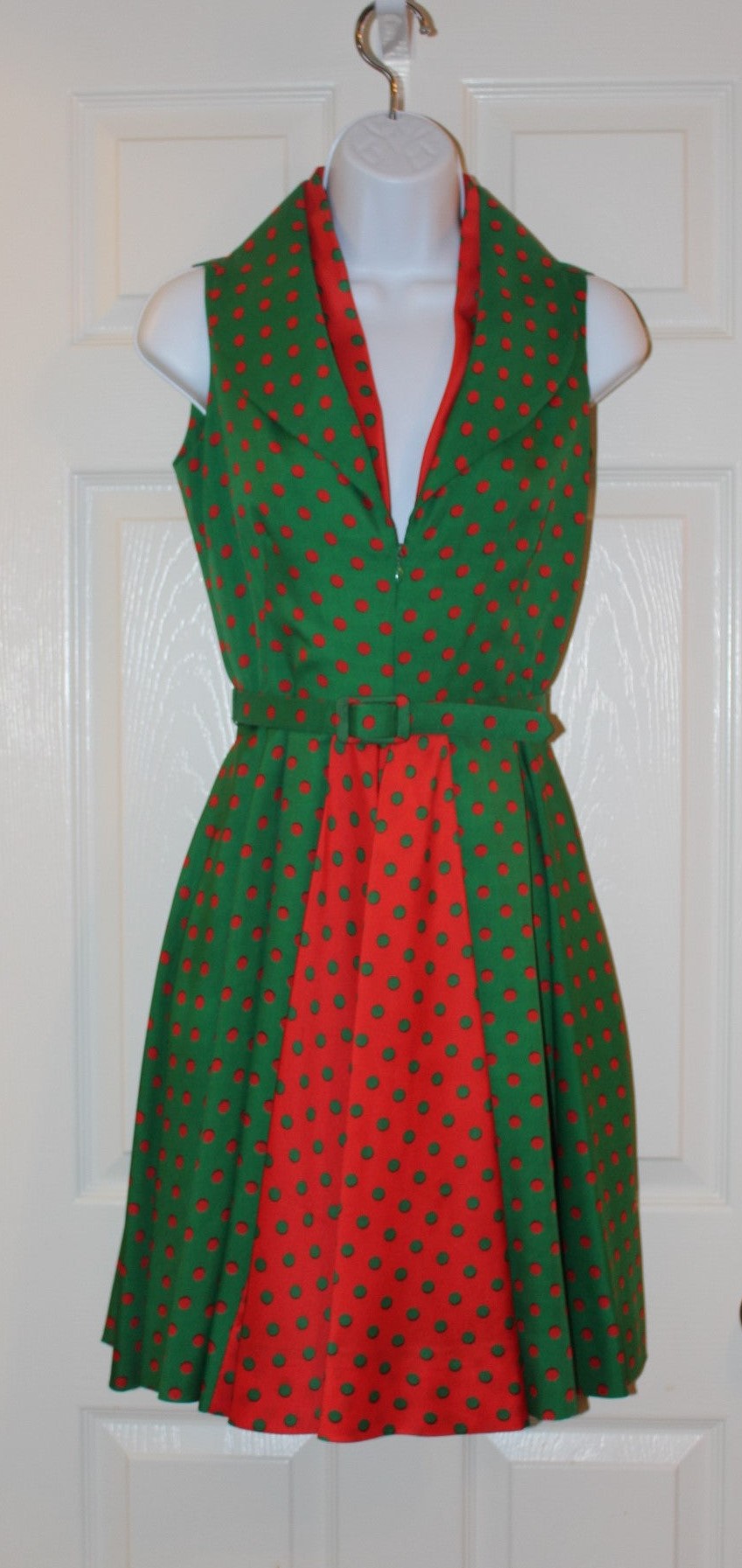 Geoffrey Beene Sleeveless Green Dress with Red Polka Dot (XS)