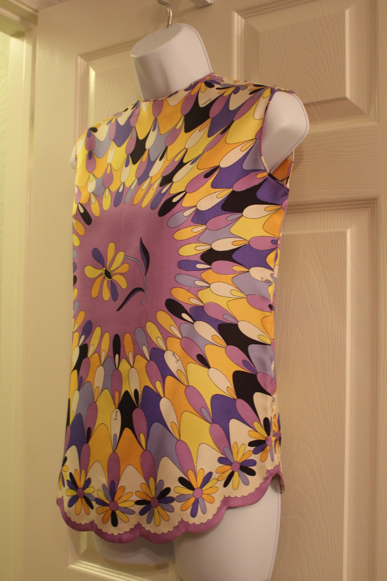 Emilio Pucci Multicolor Printed Silk Sleeveless Blouse (XS)