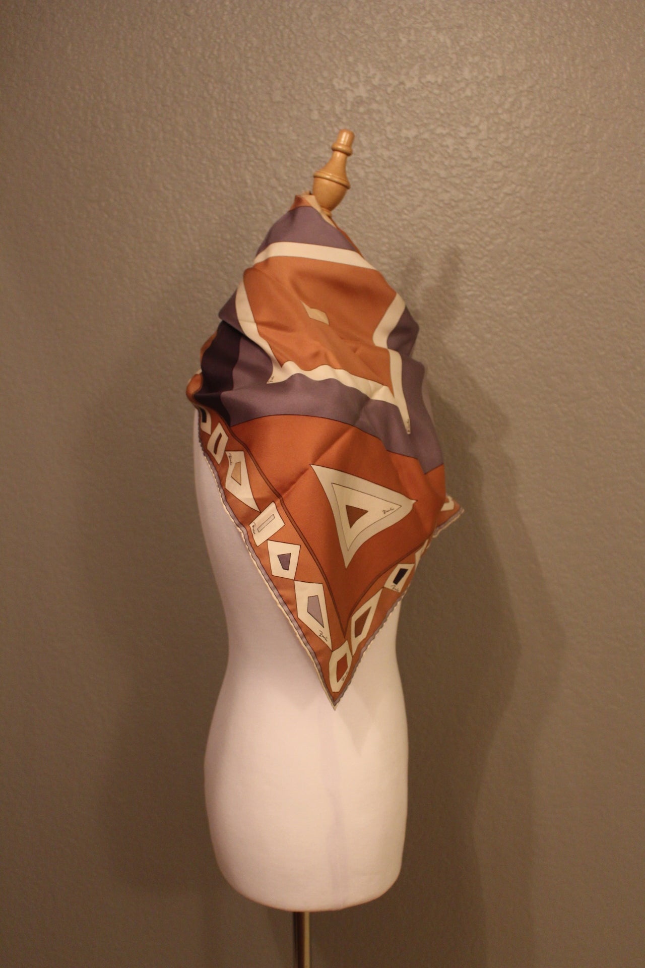 Pucci Designer Patterned, 100% rare Silk Vintage Scarf that can be worn may ways! Made in Italy.