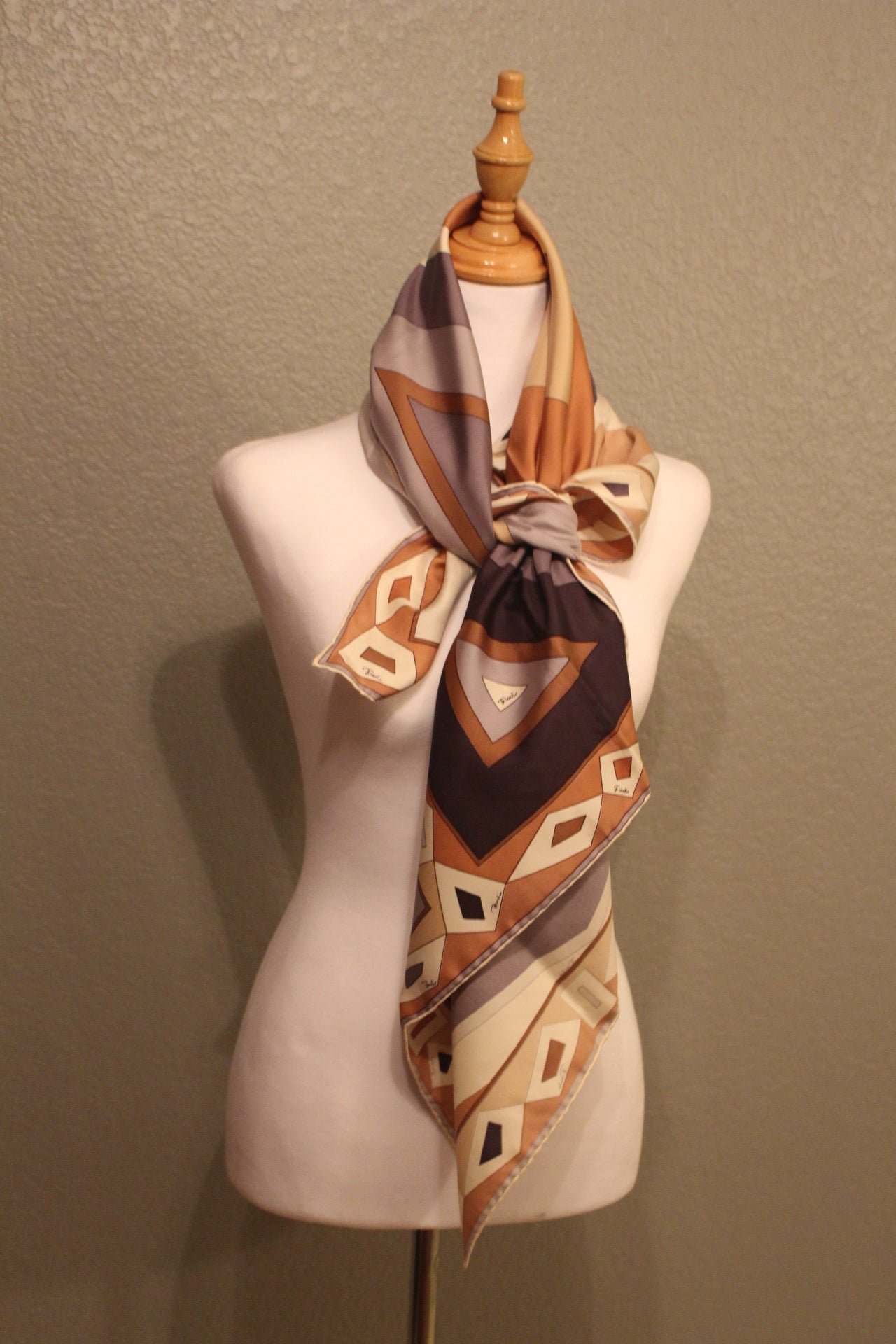 Pucci Designer Patterned, 100% rare Silk Vintage Scarf that can be worn may ways! Made in Italy.