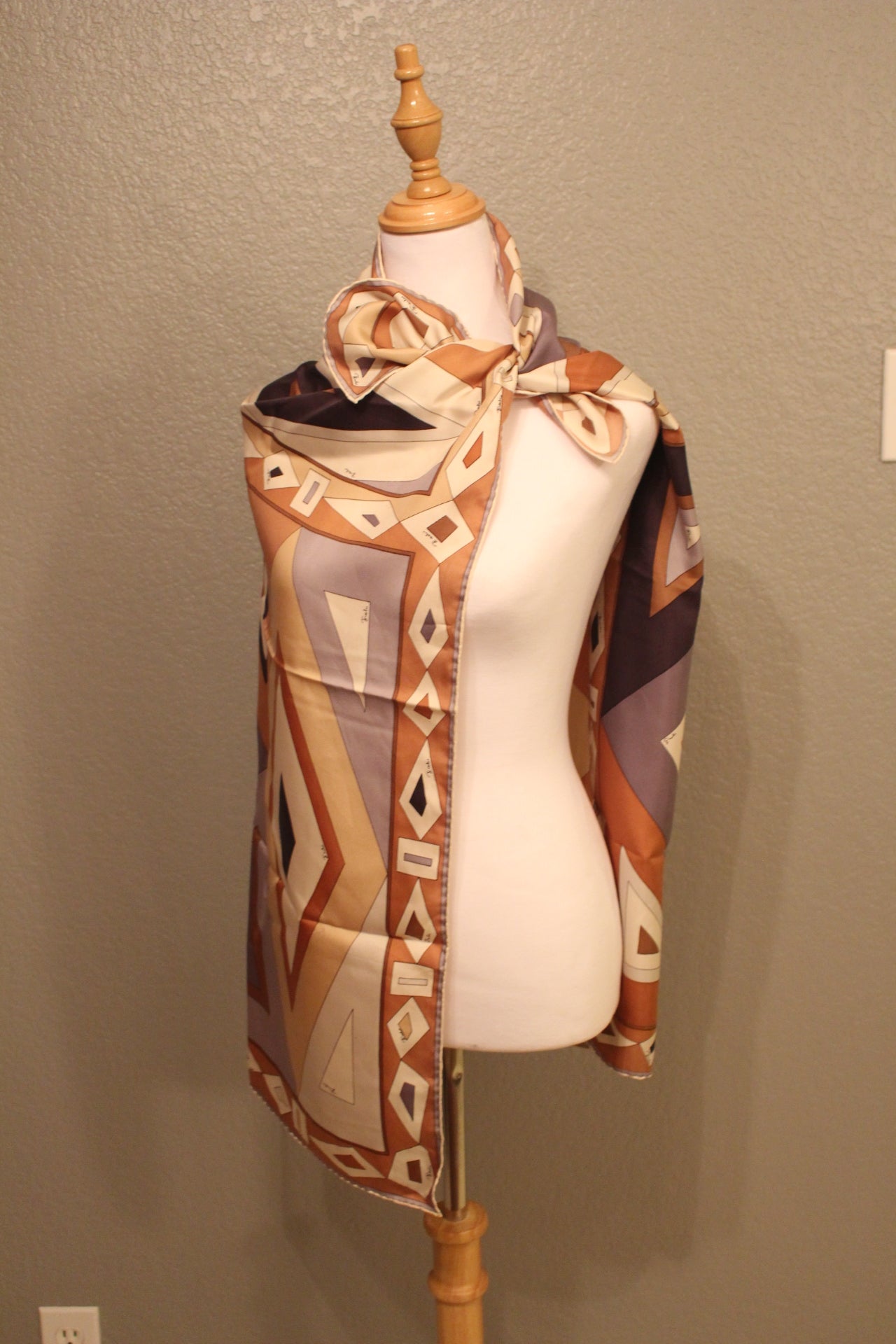 Pucci Designer Patterned, 100% rare Silk Vintage Scarf that can be worn may ways! Made in Italy.