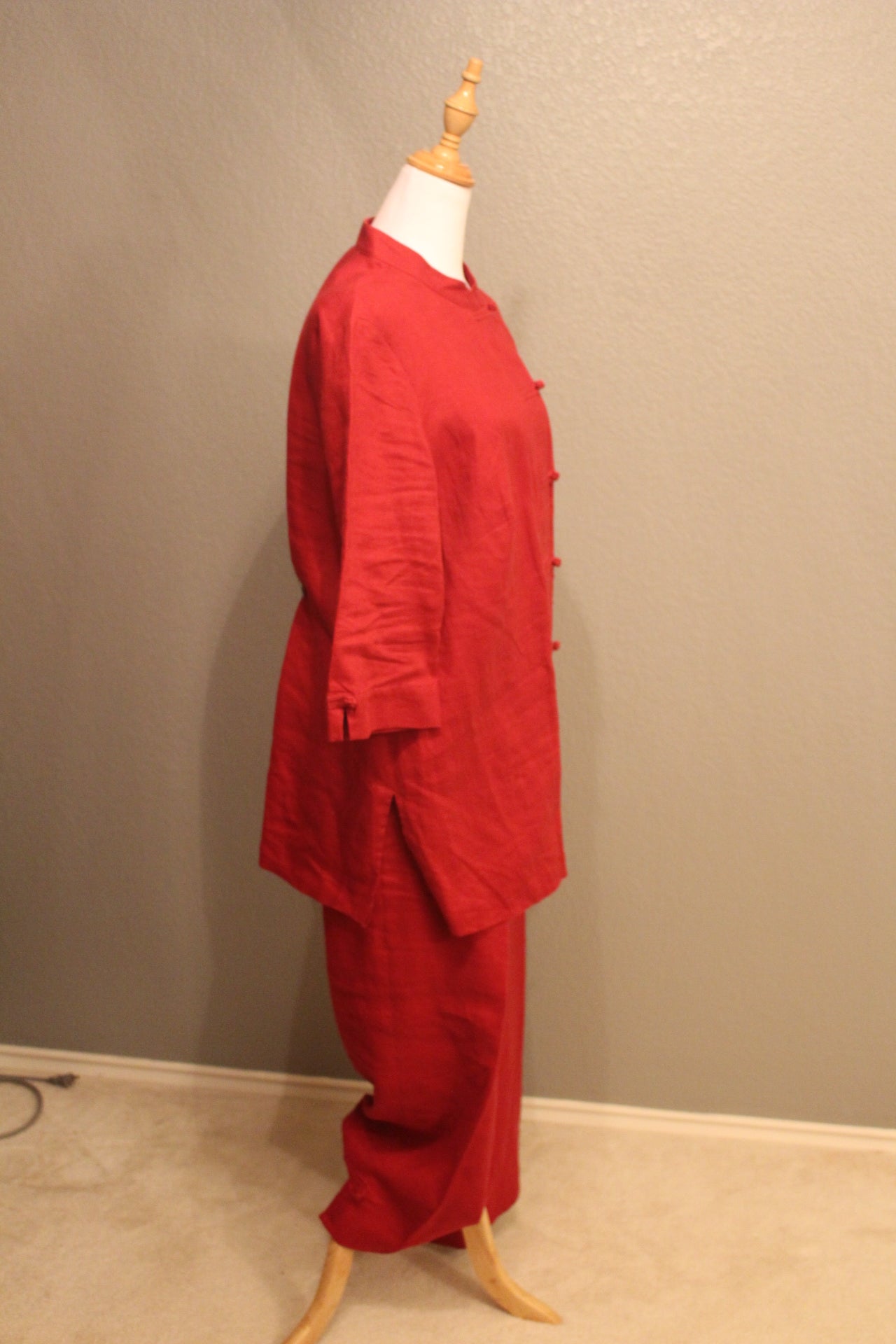 Sarah Spencer XL Linnen Deep Red Shirt and Pants