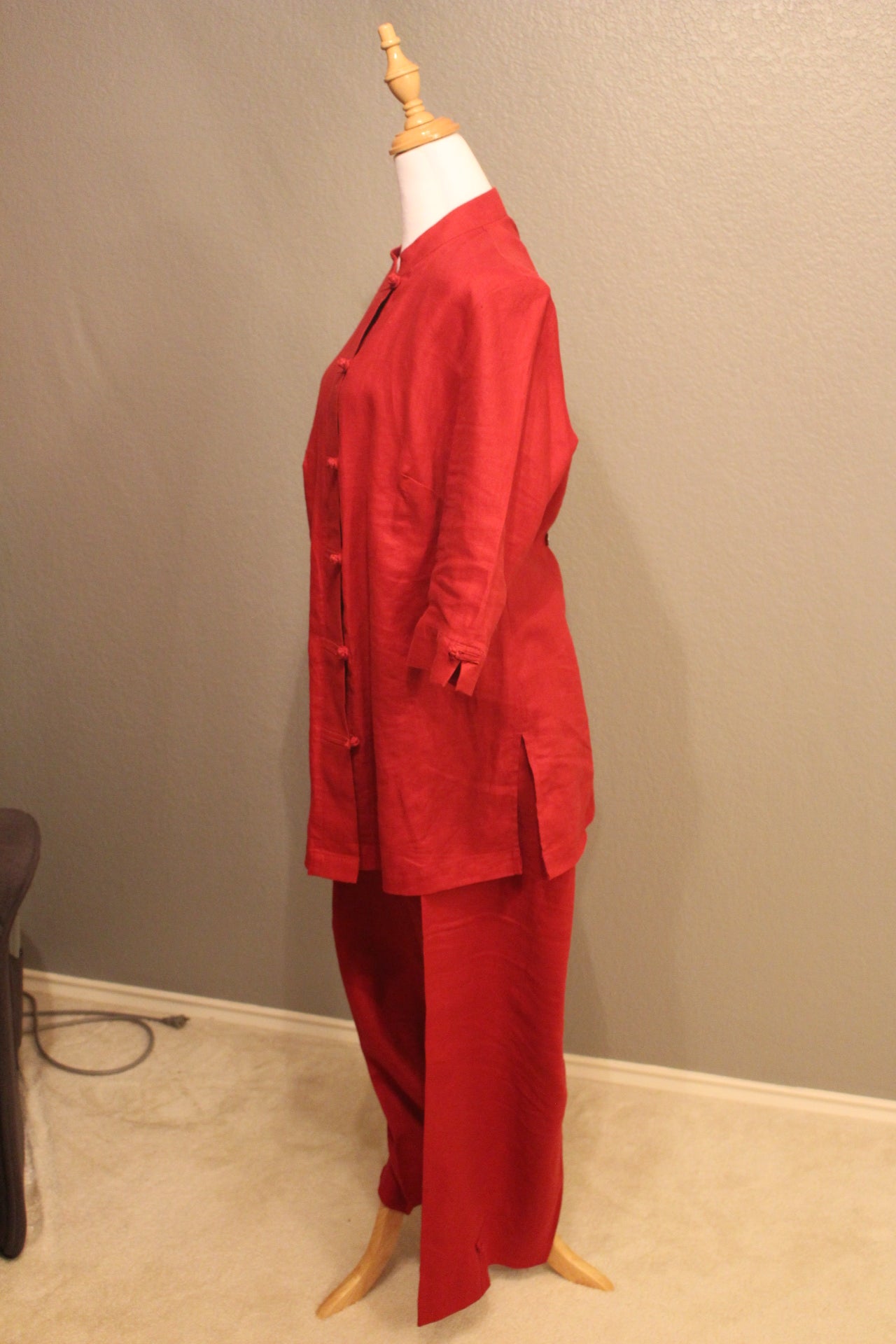 Sarah Spencer XL Linnen Deep Red Shirt and Pants